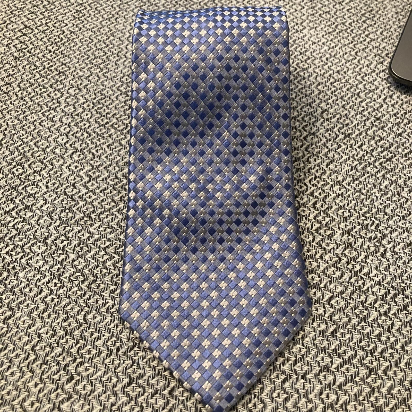Van Heusen Van Heusen Blue Checkered Silk Tie 57/3.5 Size ONE SIZE - 1 Thumbnail