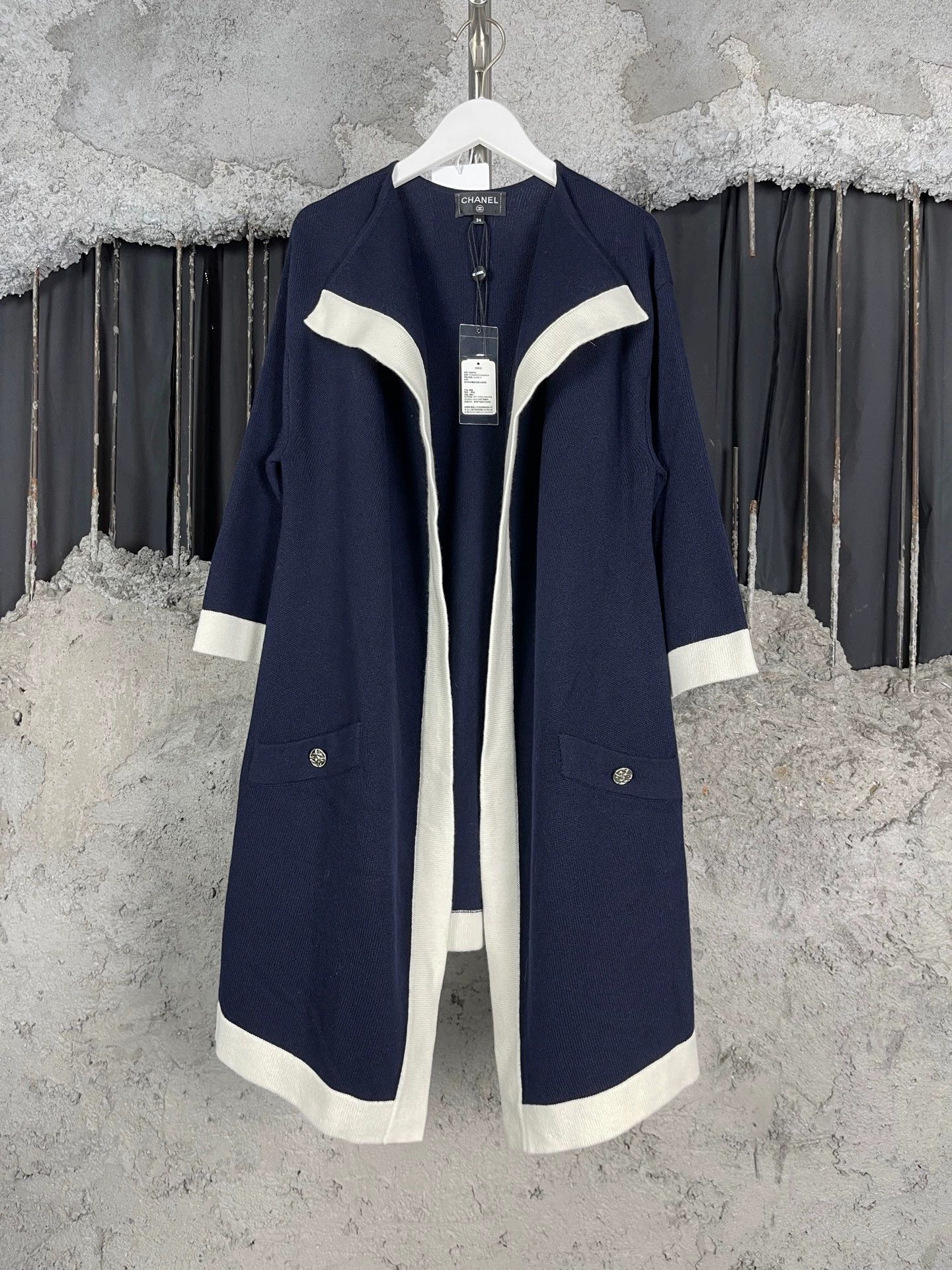 Chanel Chanel New Women's Coat Size 34 Size XS / US 0-2 / IT 36-38 - 1 Thumbnail