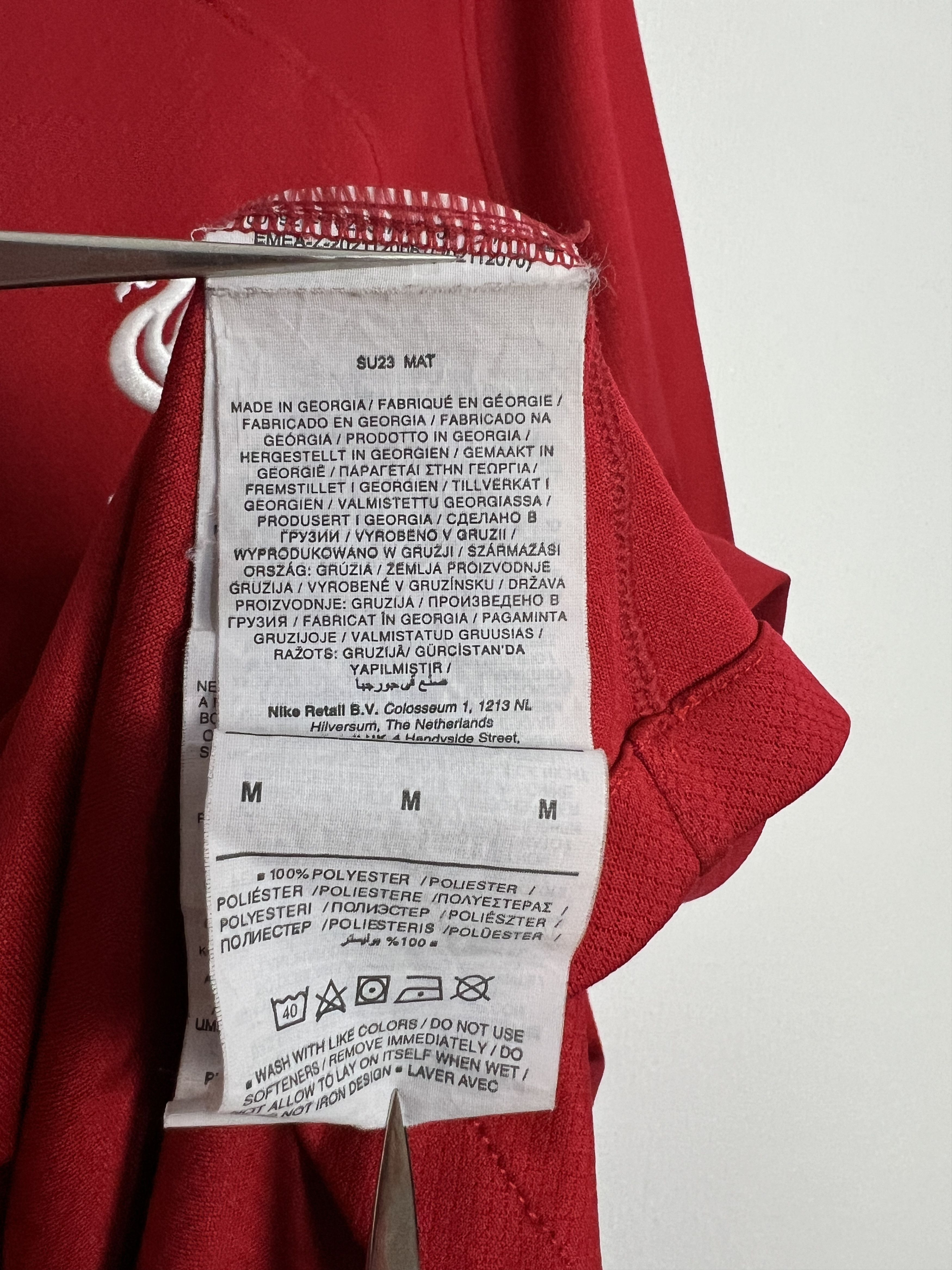 Nike Liverpool Home football shirt 2023 Soccer Nike Jersey Trikot Size US M / EU 48-50 / 2 - 7 Thumbnail