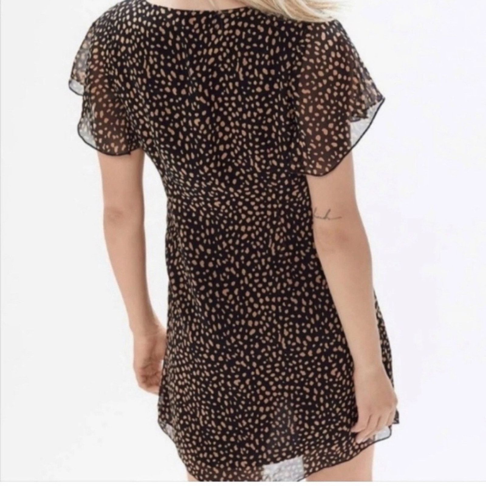 Urban Outfitters Urban Outfitters NWT Rosalee VNeck ALine MiniDress Womens XS Size XS / US 0-2 / IT 36-38 - 3 Thumbnail
