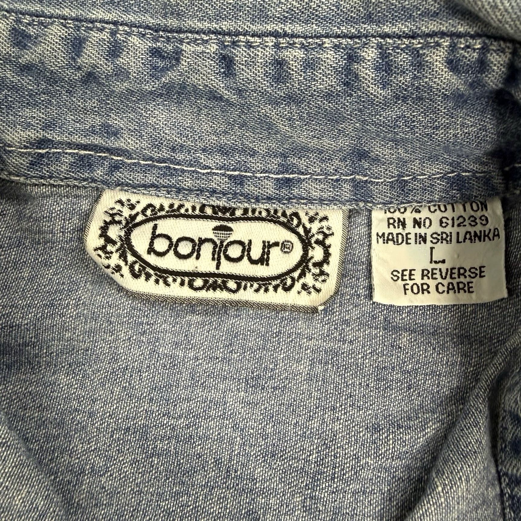 Vintage VINTAGE BonJour Denim Sleeveless Button-Up Front Pockets Distressed Size L Blue Womens Size L / US 10 / IT 46 - 2 Thumbnail