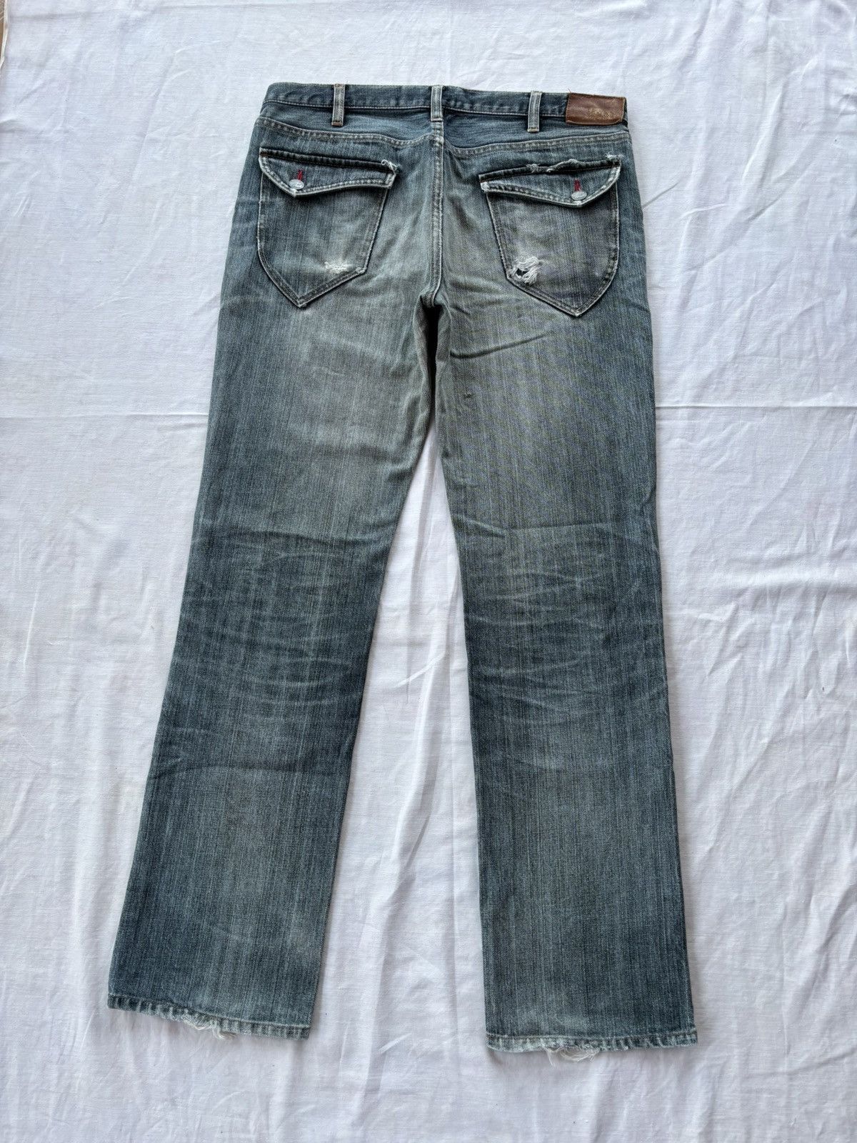 Takeo Kikuchi Vintage TAKEO KIKUCHI Distressed Denim Faded Jeans Size US 32 / EU 48 - 8 Thumbnail