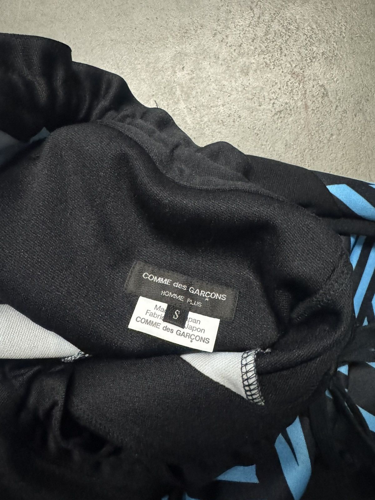 Comme des Garcons Homme Plus COMME DES GARCONS HOMME+ GEOMETRIC TAILORED SHORTS Size US 29 - 2 Thumbnail