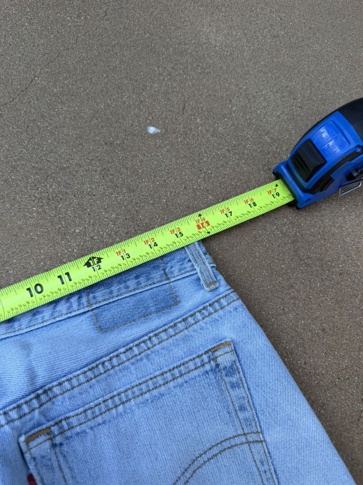 Levi's Vintage 90s Levi’s 501xx Buttonfly Straight Jeans 31x31 Size US 31 - 9 Thumbnail