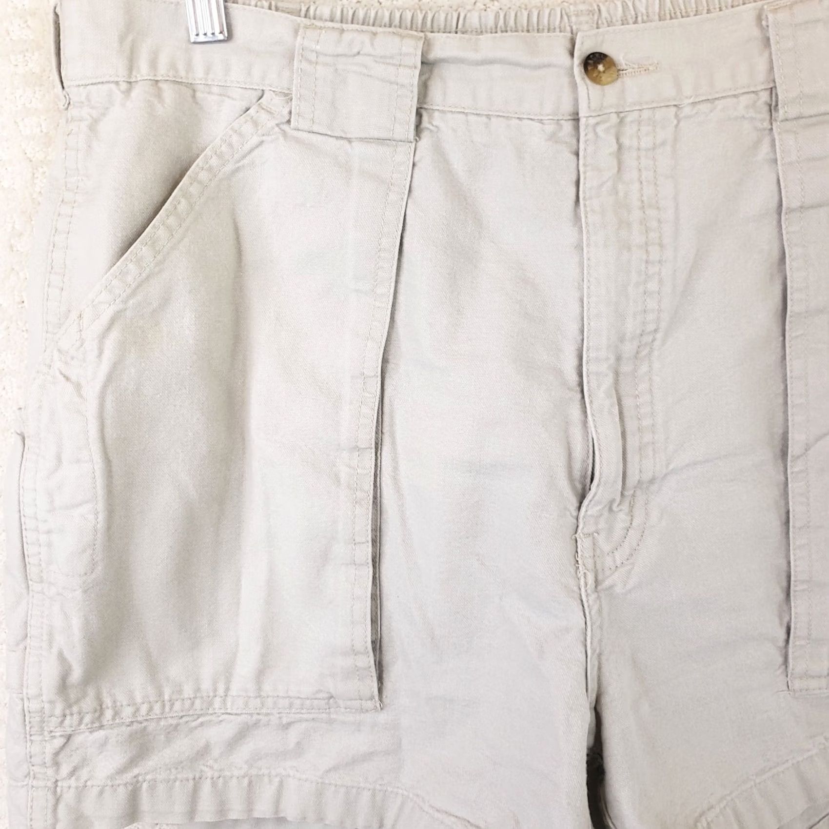 Vintage Hook & Tackle Beer Can Shorts Men’s 36-38x5 Khaki Cotton Cargo Pocket Elastic Waist 5 Inseam Beach Casual Mens Size US 36 / EU 52 - 2 Thumbnail