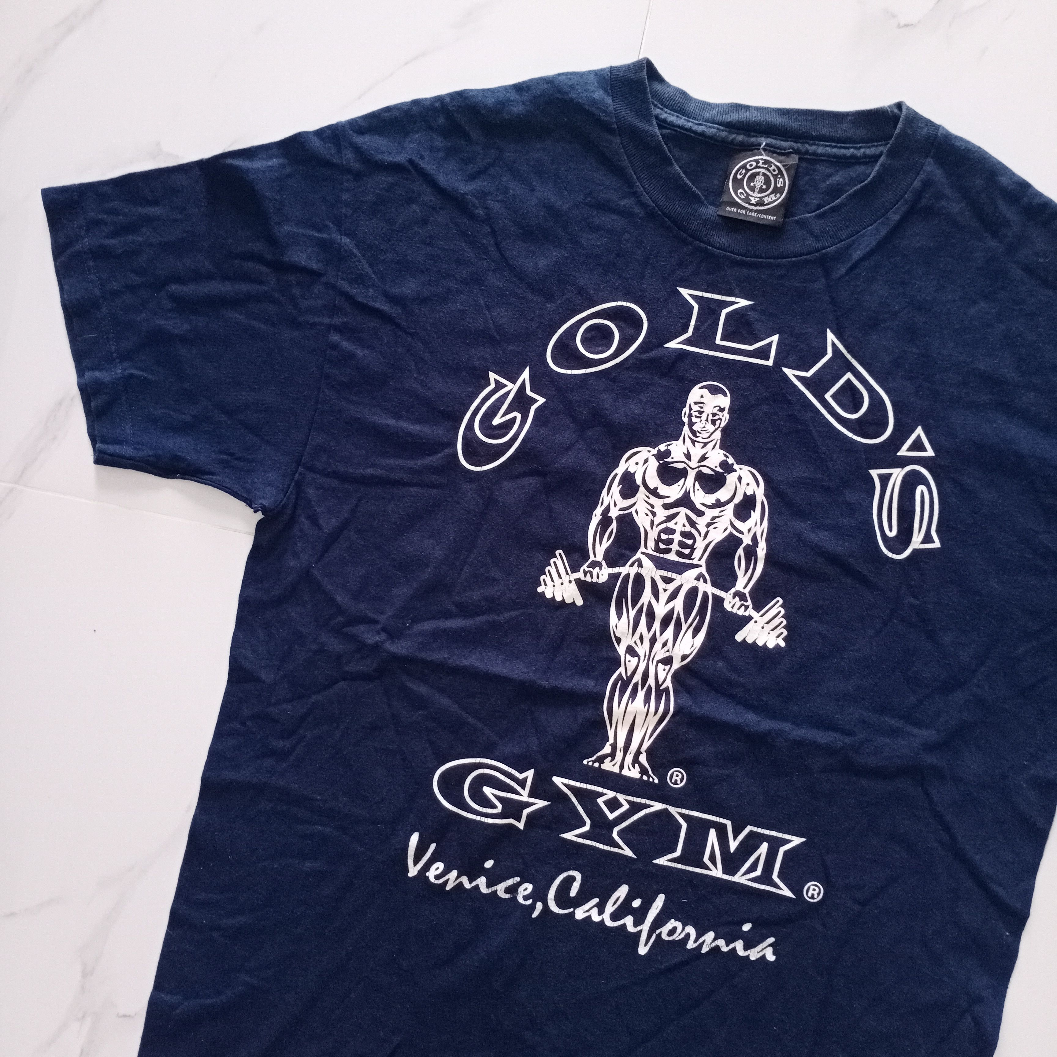 Sports Specialties Vintage 90s Gold's Gym Venice California T-shirt Made In Usa Size US L / EU 52-54 / 3 - 1 Thumbnail