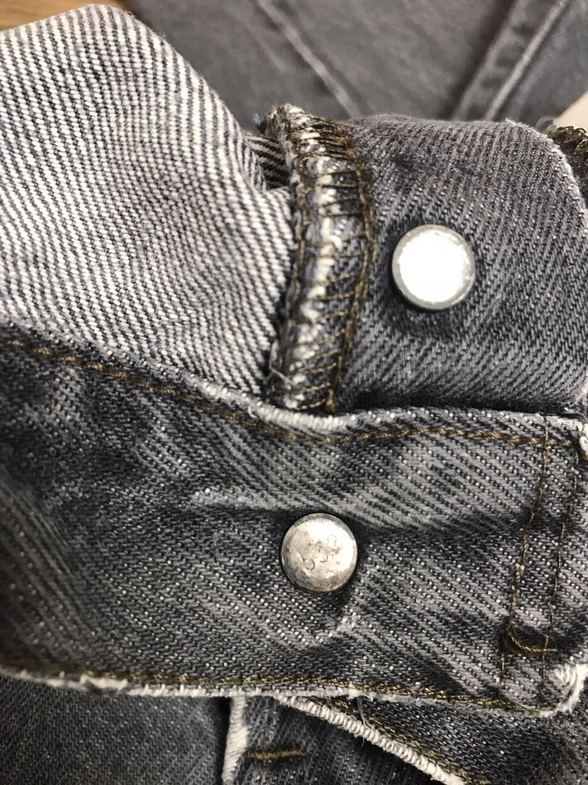 Levi's Vintage Clothing 80s Levi's Vintage Faded Denim Jeans Size US 34 / EU 50 - 4 Thumbnail