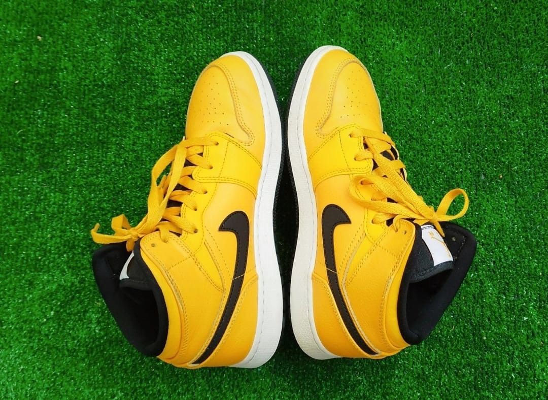 Jordan Brand Shoes Air Jordan 1 Mid Size US 8.5 / IT 38.5 - 4 Thumbnail