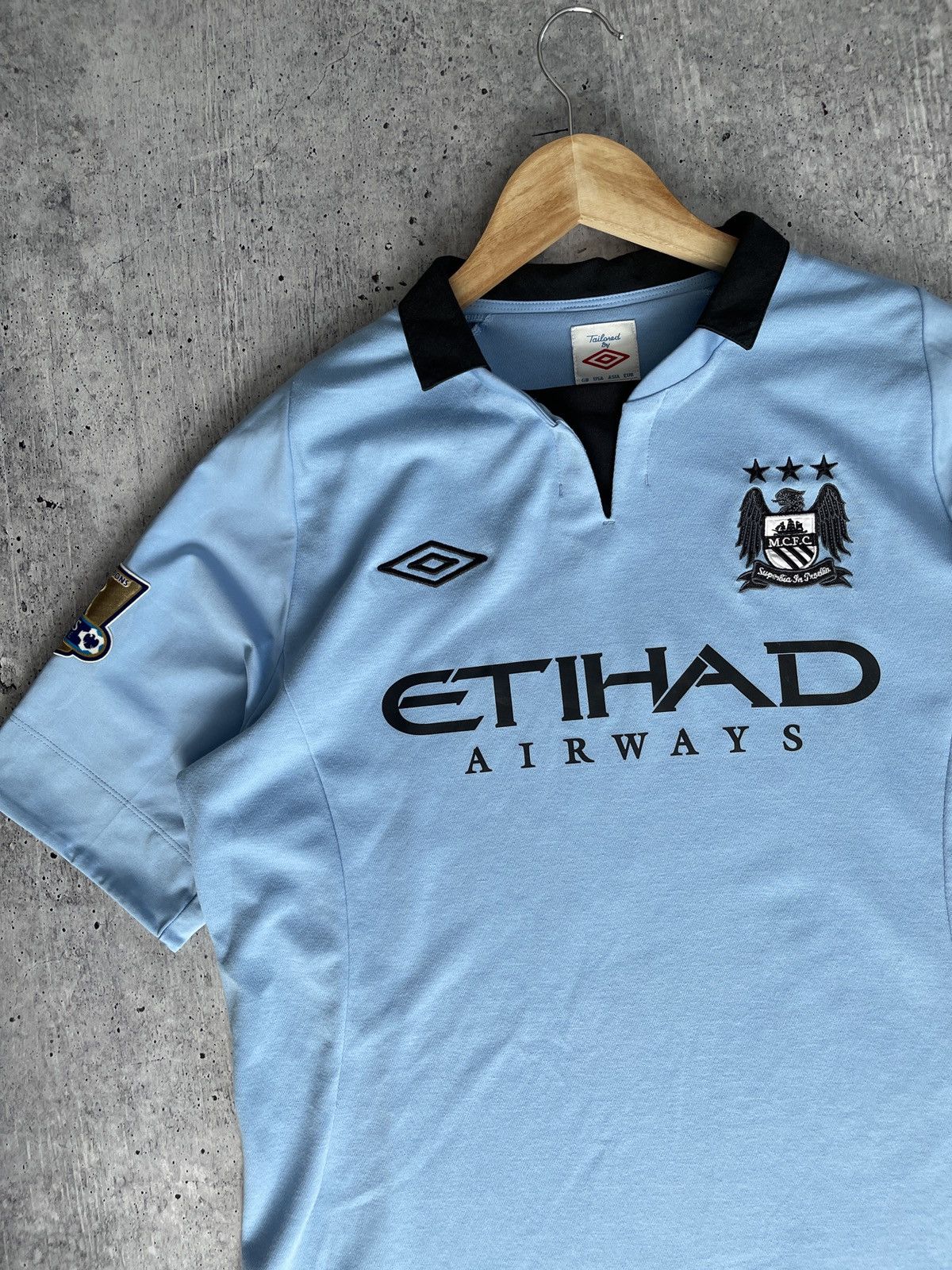 Umbro Umbro De Jong Manchester City 2012/2013 Authentic Jersey Size US M / EU 48-50 / 2 - 5 Thumbnail