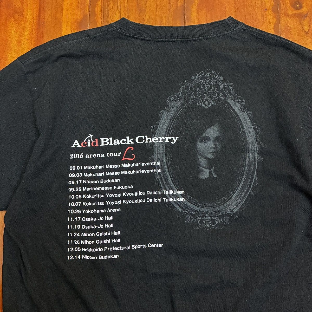 Band Tees Rare Band Tee Acid Black Cherry Tour 2015 Size US L / EU 52-54 / 3 - 4 Thumbnail