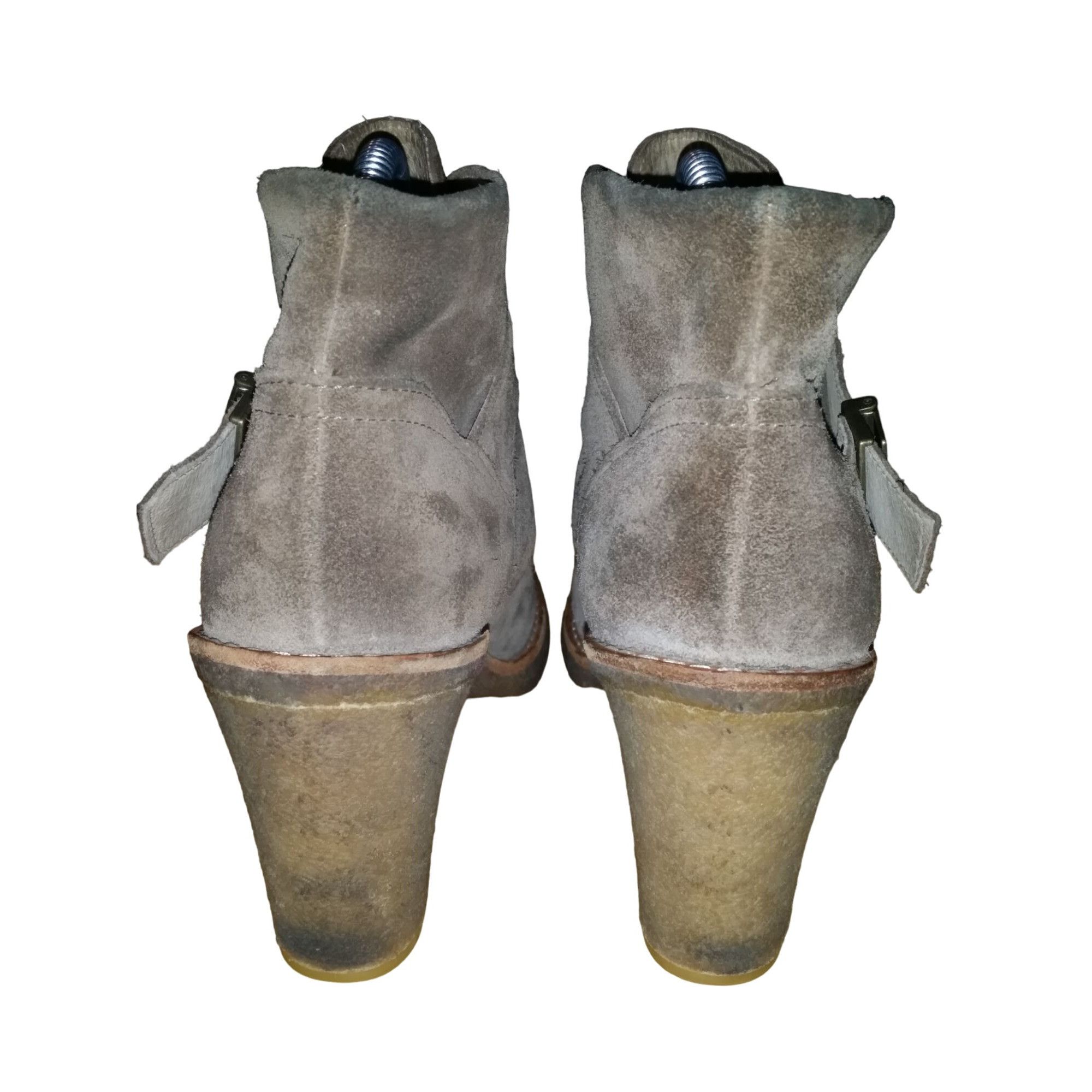 Ugg UGG Australia Crepe Boots Women Sz 9 Block Heel Suede Buckle Size US 9 / IT 39 - 5 Thumbnail