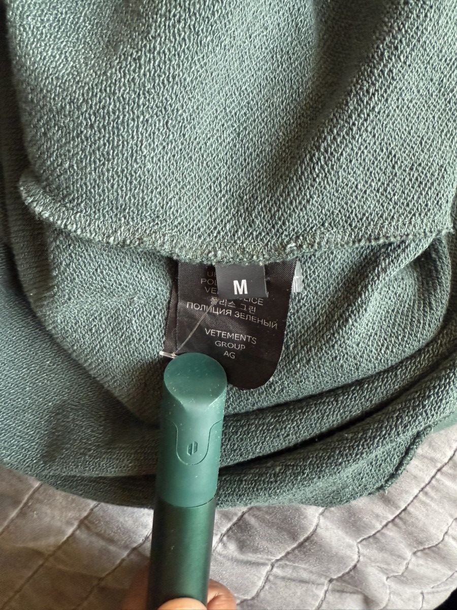 Vetements Vetements Metal Patch Hoodie Size US M / EU 48-50 / 2 - 5 Thumbnail