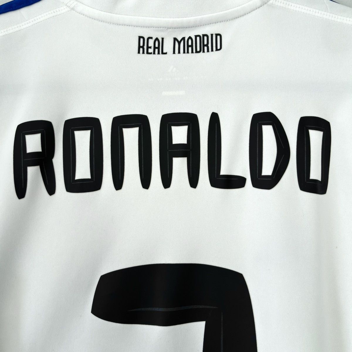 Adidas × Vintage 2010 2011 Real Madrid Ronaldo Adidas Home Kit Soccer Jersey Size US S / EU 44-46 / 1 - 11 Thumbnail