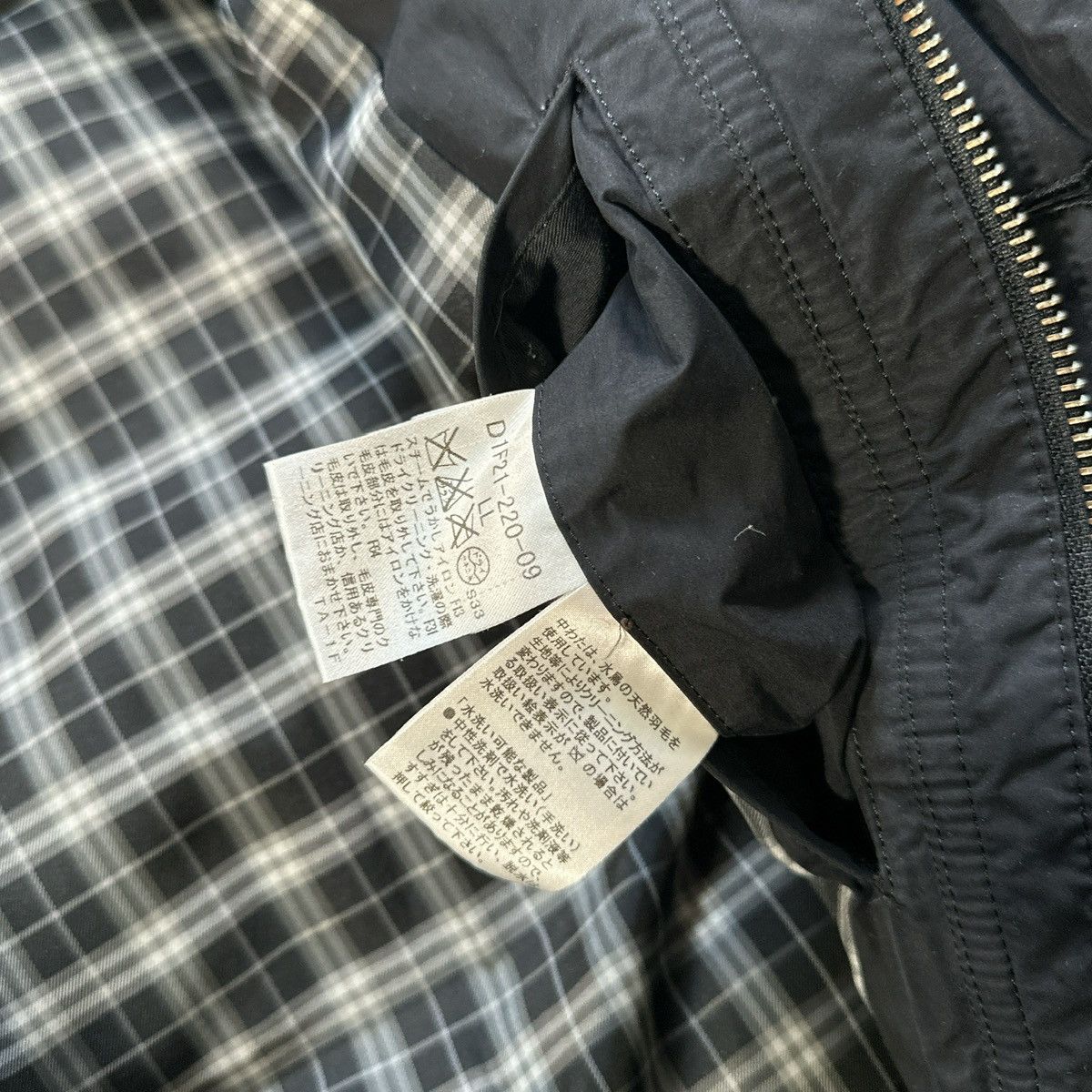 Burberry Burberry Black Label Down Puffer Jacket Size US L / EU 52-54 / 3 - 13 Thumbnail