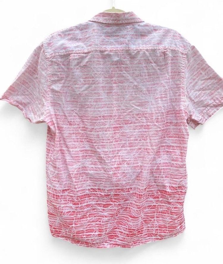 Izod Izod Saltwater Red Shade Fade Pattern Button-Up Shirt Size M Size US M / EU 48-50 / 2 - 2 Thumbnail