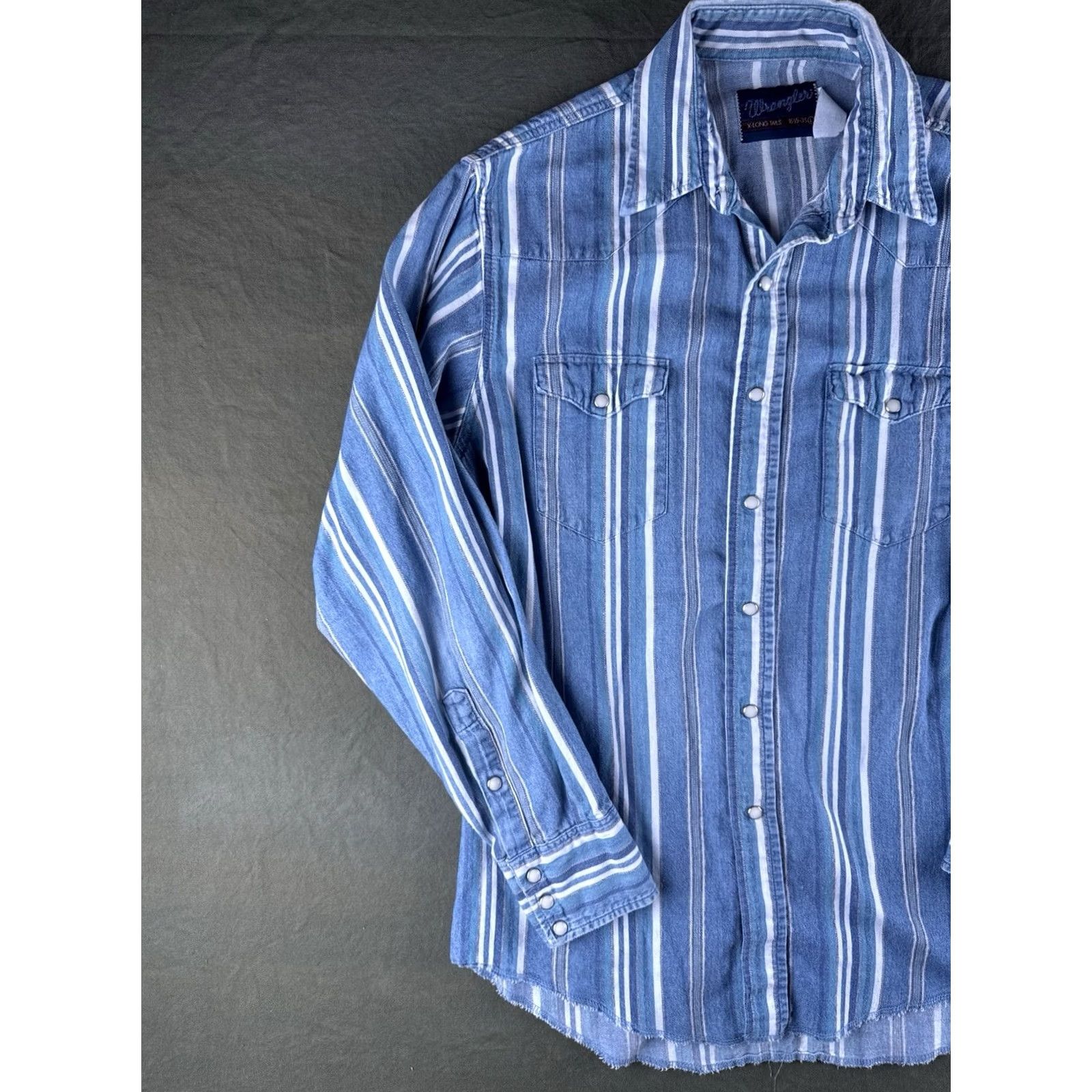 Wrangler VINTAGE Wrangler Western Pearl Snap Shirt Blue Stripe XL Long Tail USA Size US L / EU 52-54 / 3 - 2 Thumbnail