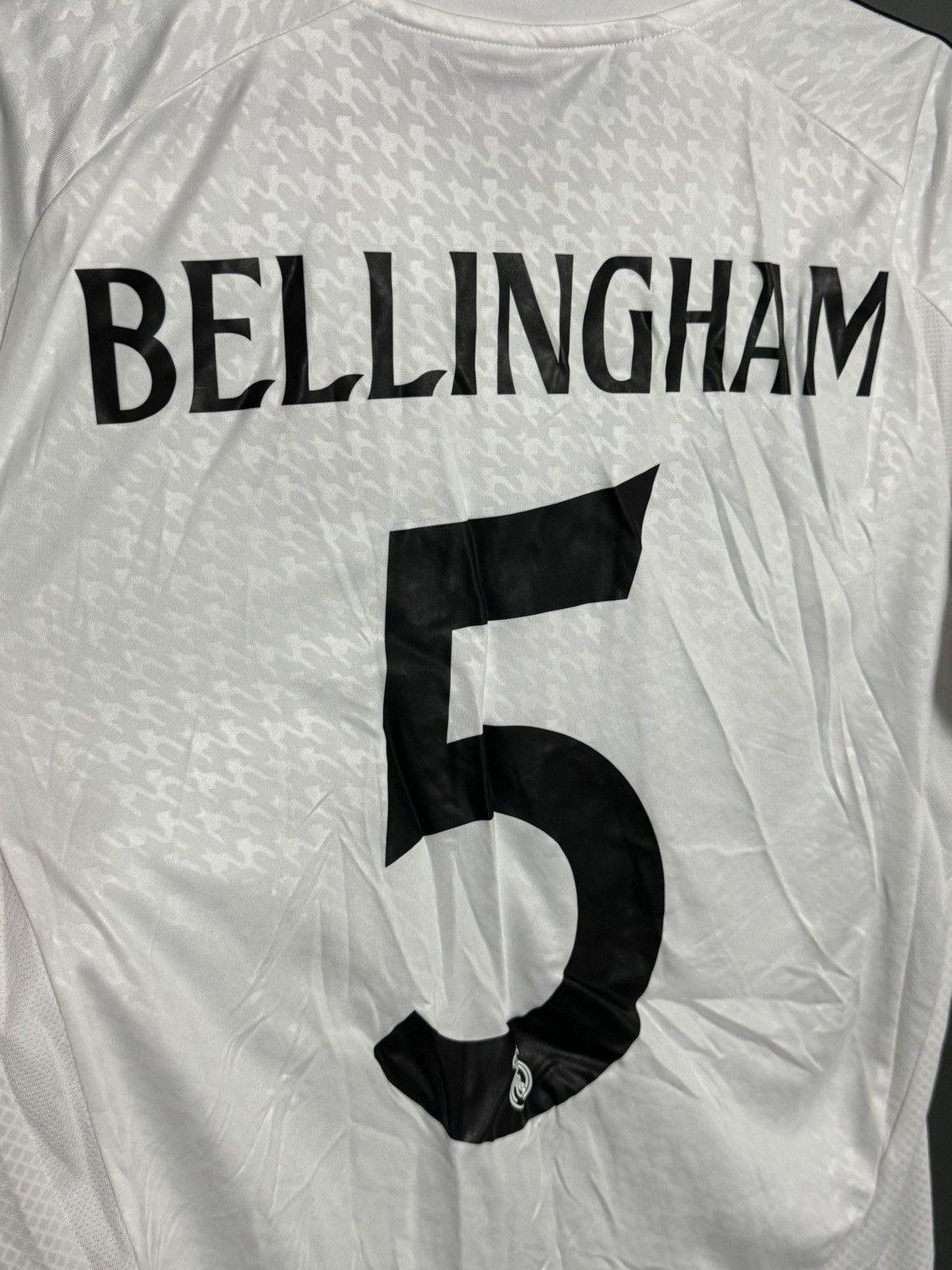 Adidas KIDS New Real Madrid 24/25 Home Bellingham Football Jersey Size US S / EU 44-46 / 1 - 3 Thumbnail