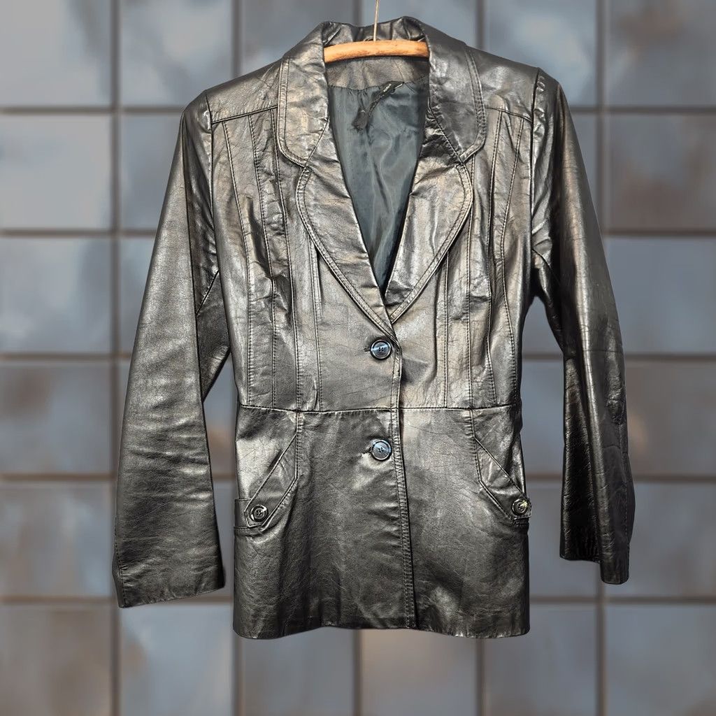 Vintage VINTAGE Opera Leather Jacket Womens 9/10 Black Button Waist Tie Classic Mob Wife Jacket Ladies Mens Womens Size M / US 6-8 / IT 42-44 - 1 Thumbnail
