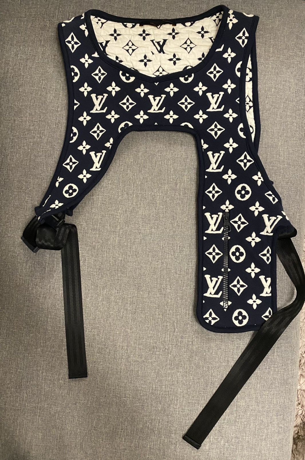 Louis Vuitton Louis Vuitton navy monogram mid-layer vest M Size US M / EU 48-50 / 2 - 2 Thumbnail
