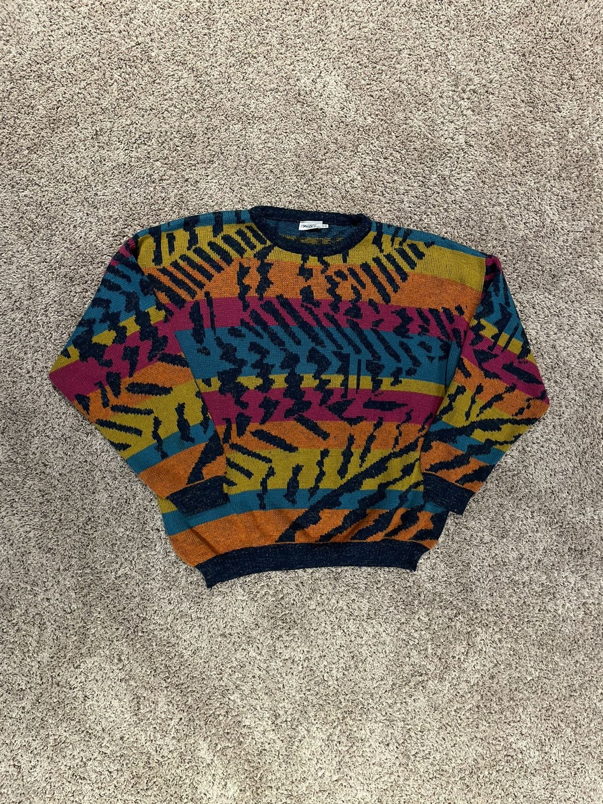 image of Saks Fifth Avenue x Vintage Saks Fifth Ave Crazy Sweater in Pink, Men's (Size Medium)