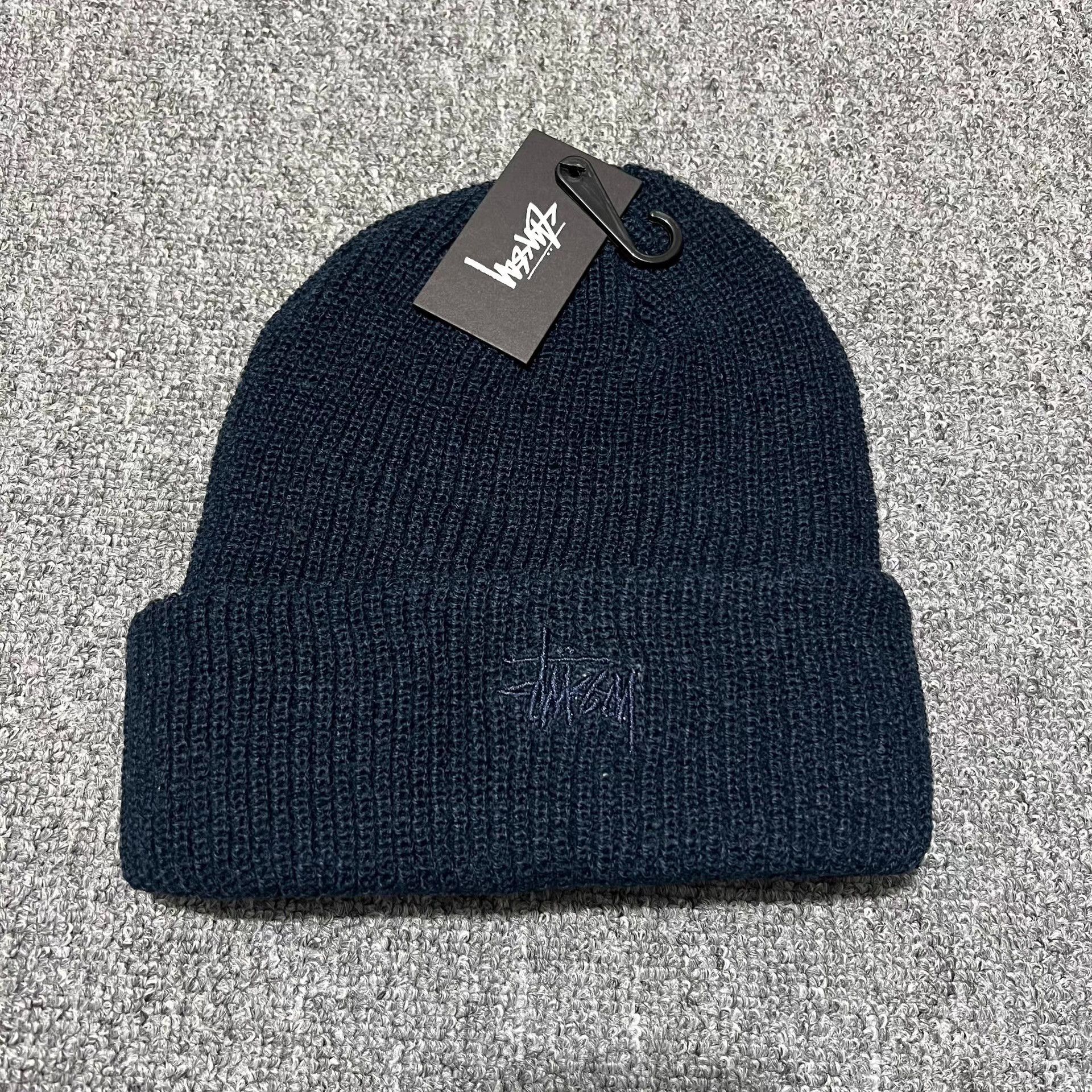 Stussy Stussy Classic Solid Color Embroidered Logo Knit Beanie Q7 Size ONE SIZE - 5 Thumbnail