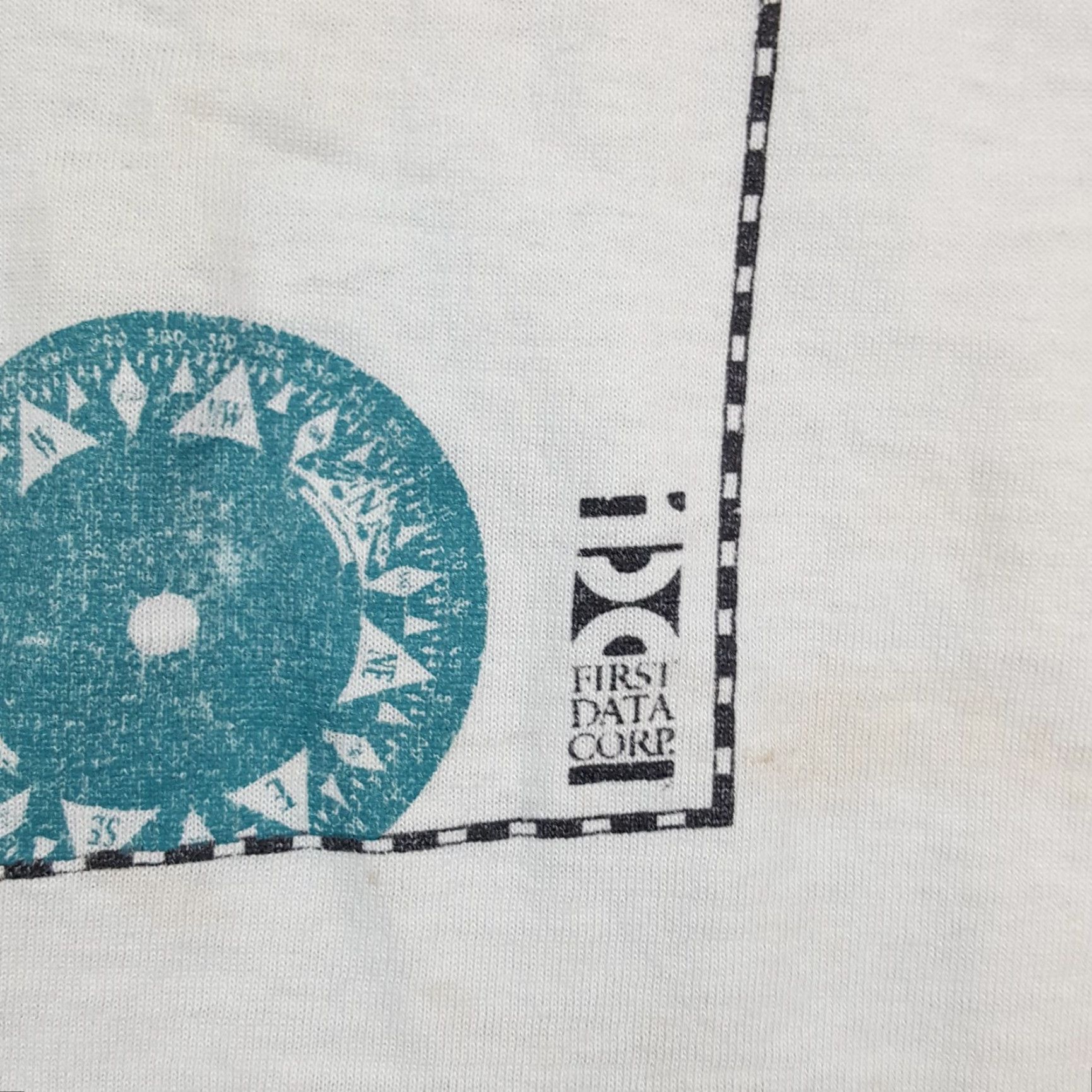 Fruit Of The Loom VINTAGE Fruit of the Loom T-Shirt Mens L 90s Navigate The Future Tech Tee White Cotton Embroidered Logo Retro Technology IT Shirt Size US L / EU 52-54 / 3 - 5 Thumbnail