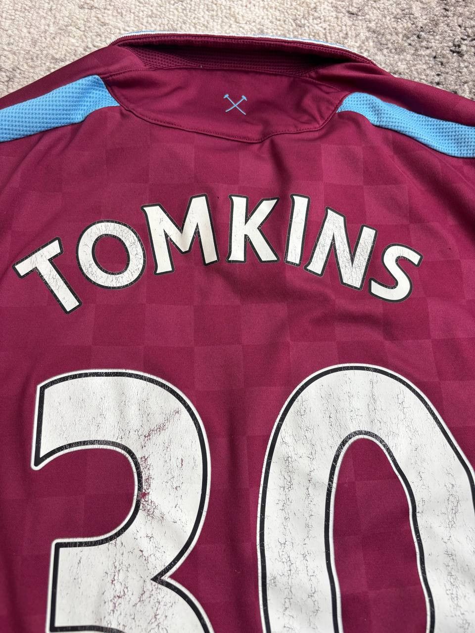 Umbro Vintage West Ham United 2009 Umbro Jersey - Tomkins #30 Size US L / EU 52-54 / 3 - 5 Thumbnail