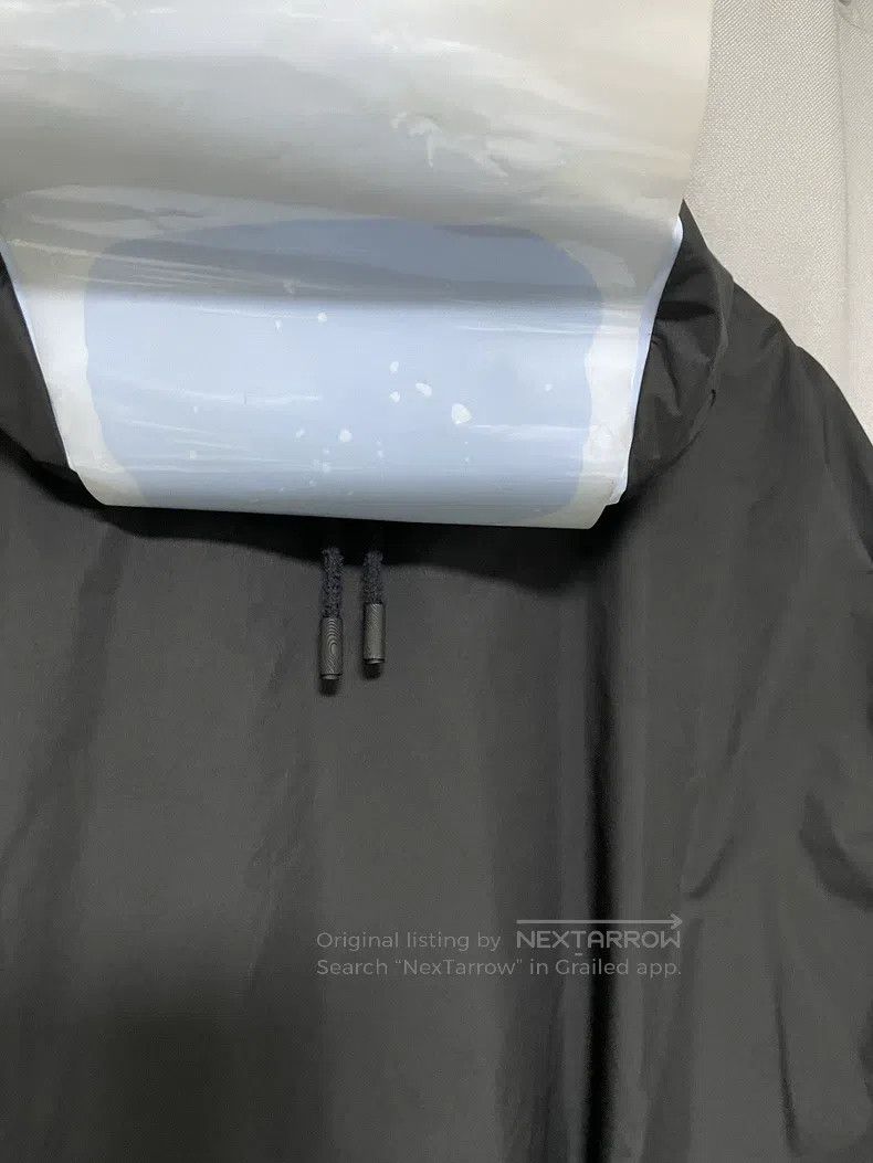 Givenchy Givenchy Men's Windbreaker Jacket (Size L) Size US L / EU 52-54 / 3 - 3 Thumbnail