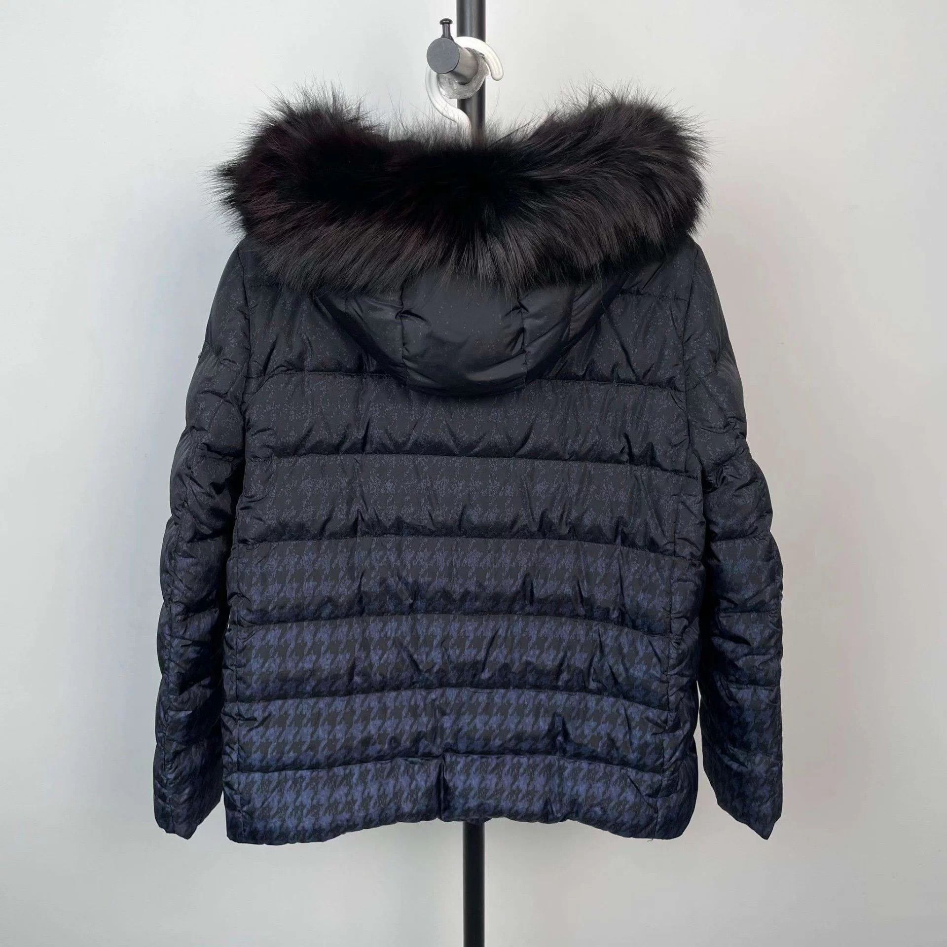Prada Prada houndstooth down jacket black 170 Size M / US 6-8 / IT 42-44 - 2 Thumbnail
