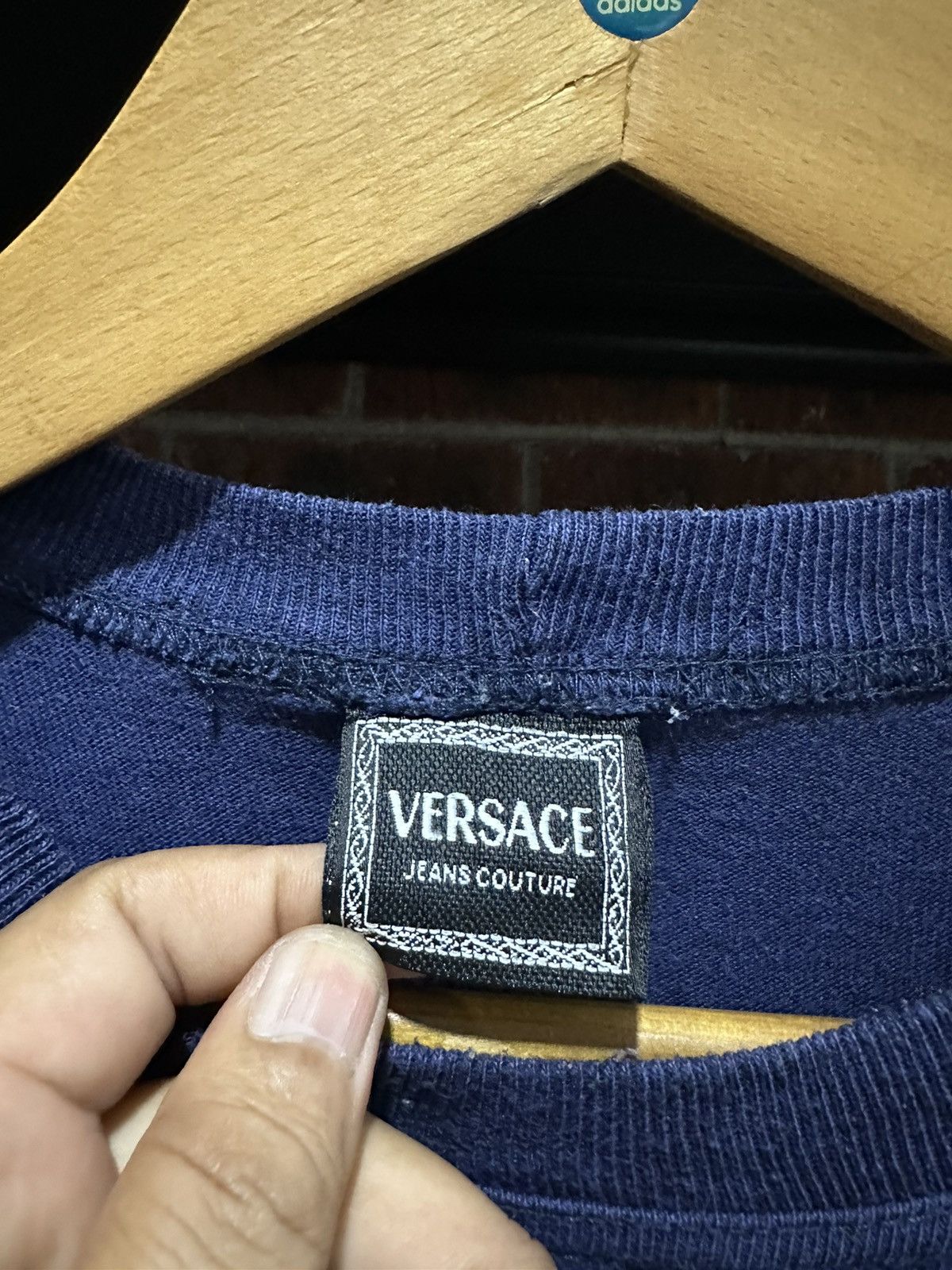 Versace Vintage Versace Long Sleeve Faded Tee Size US M / EU 48-50 / 2 - 9 Thumbnail