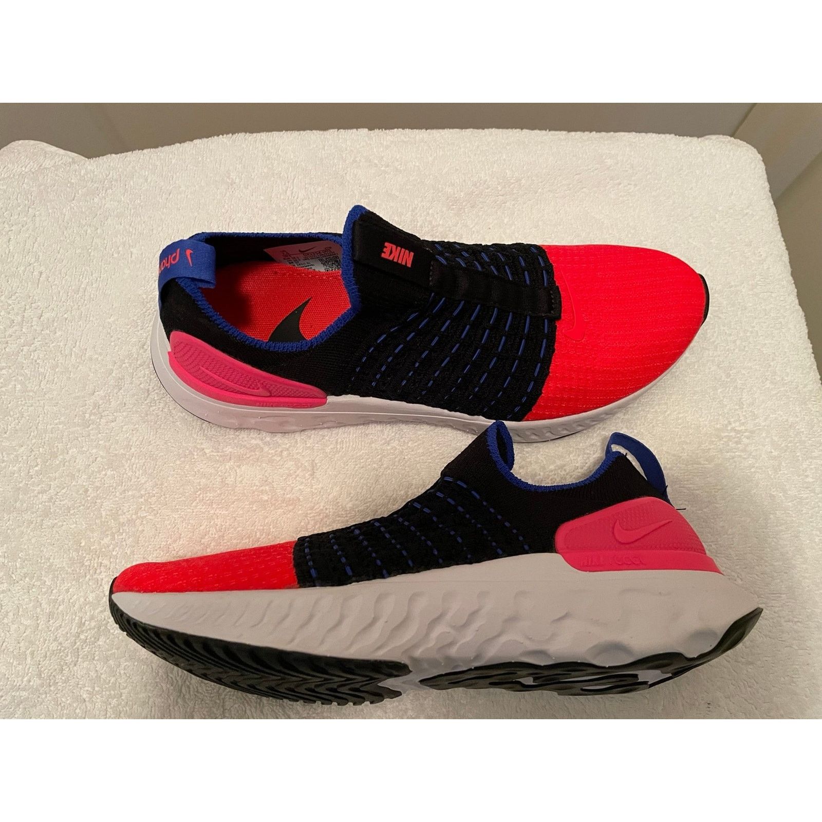 Nike Nike React Phantom Run Flyknit 2 Slip On Running Shoe Size US 8.5 / IT 38.5 - 4 Thumbnail
