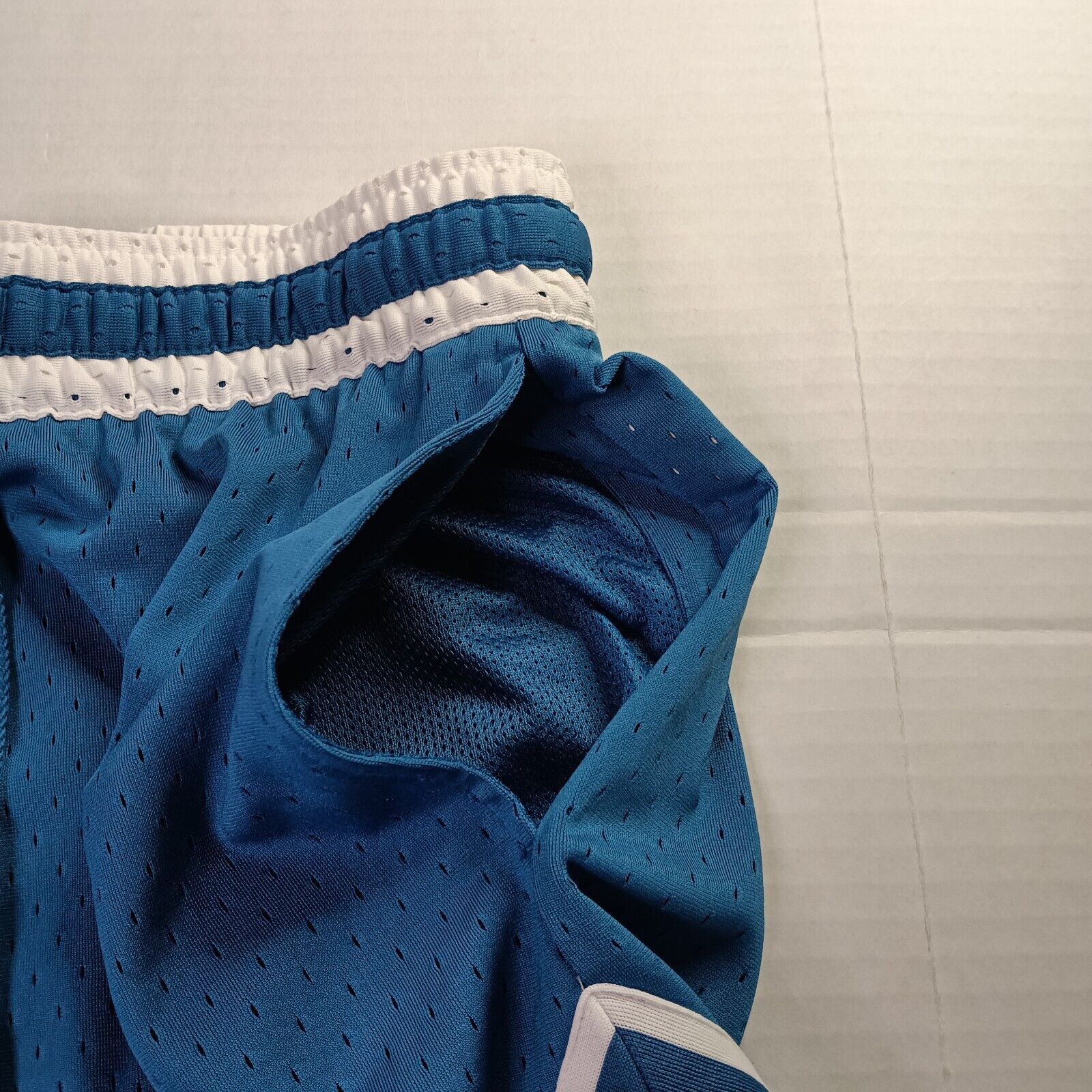 Nike Nike Air Jordan Dri-FIT Sport Mesh Shorts Blue White Mens XL Size US 34 / EU 50 - 3 Thumbnail