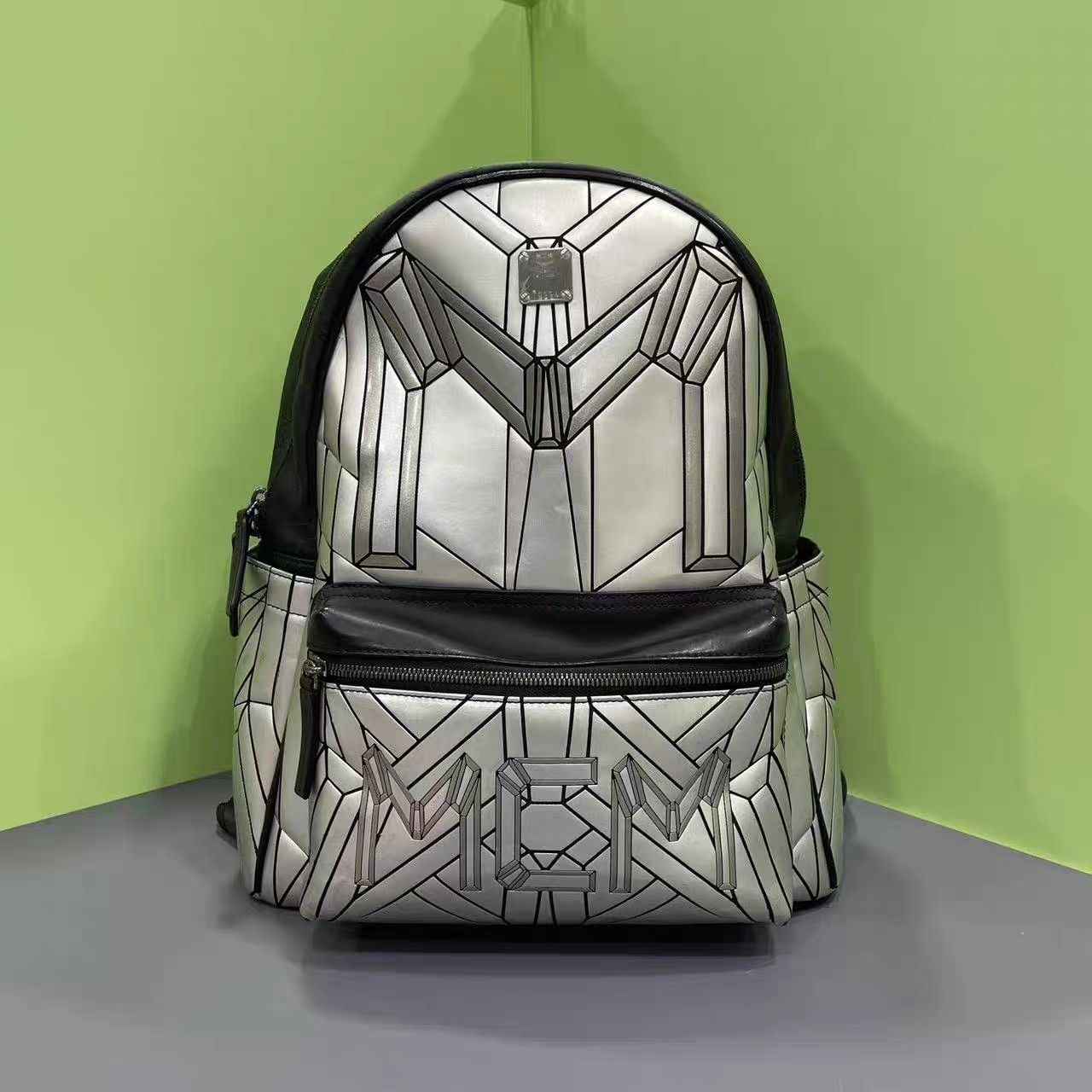 MCM MCM Black & White Geometric Color Block Backpack K15 Size ONE SIZE - 1 Thumbnail