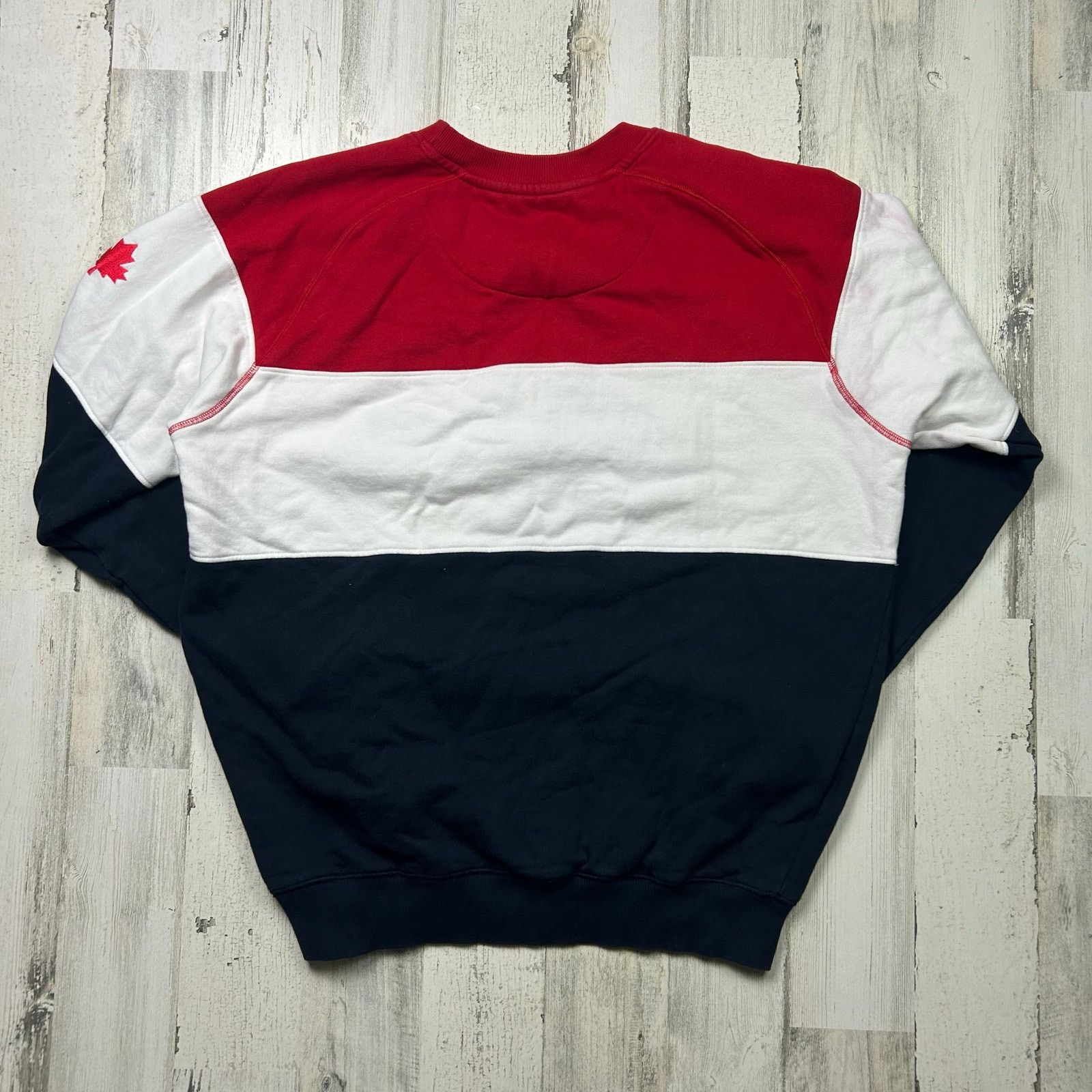 Vintage Vintage-Style Niagara Falls Canada Souvenir Sweatshirt Size US XXL / EU 58 / 5 - 5 Thumbnail