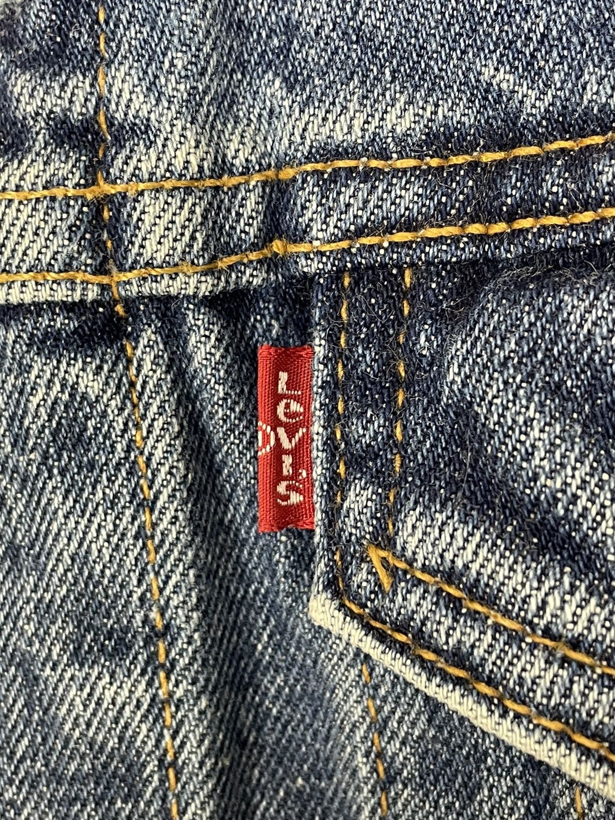 Levi's 1990's Vintage Levi's 70503 Denim Jacket Size US M / EU 48-50 / 2 - 13 Thumbnail