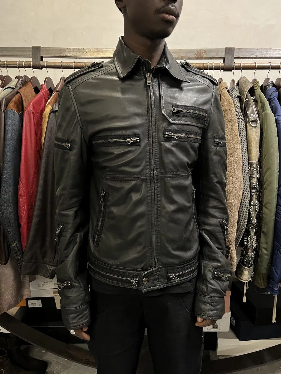 Moschino 2000s Moschino Multi Zips Circle Black Leather Jacket Size US M / EU 48-50 / 2 - 2 Thumbnail