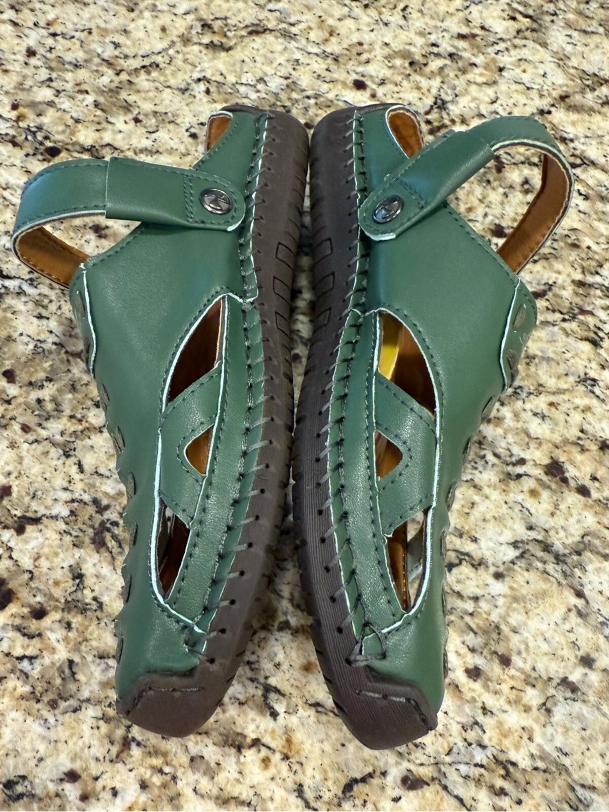 Other Salkin leather green slip on comfort shoe sling back SZ 39 Size US 7.5 / IT 37.5 - 3 Thumbnail