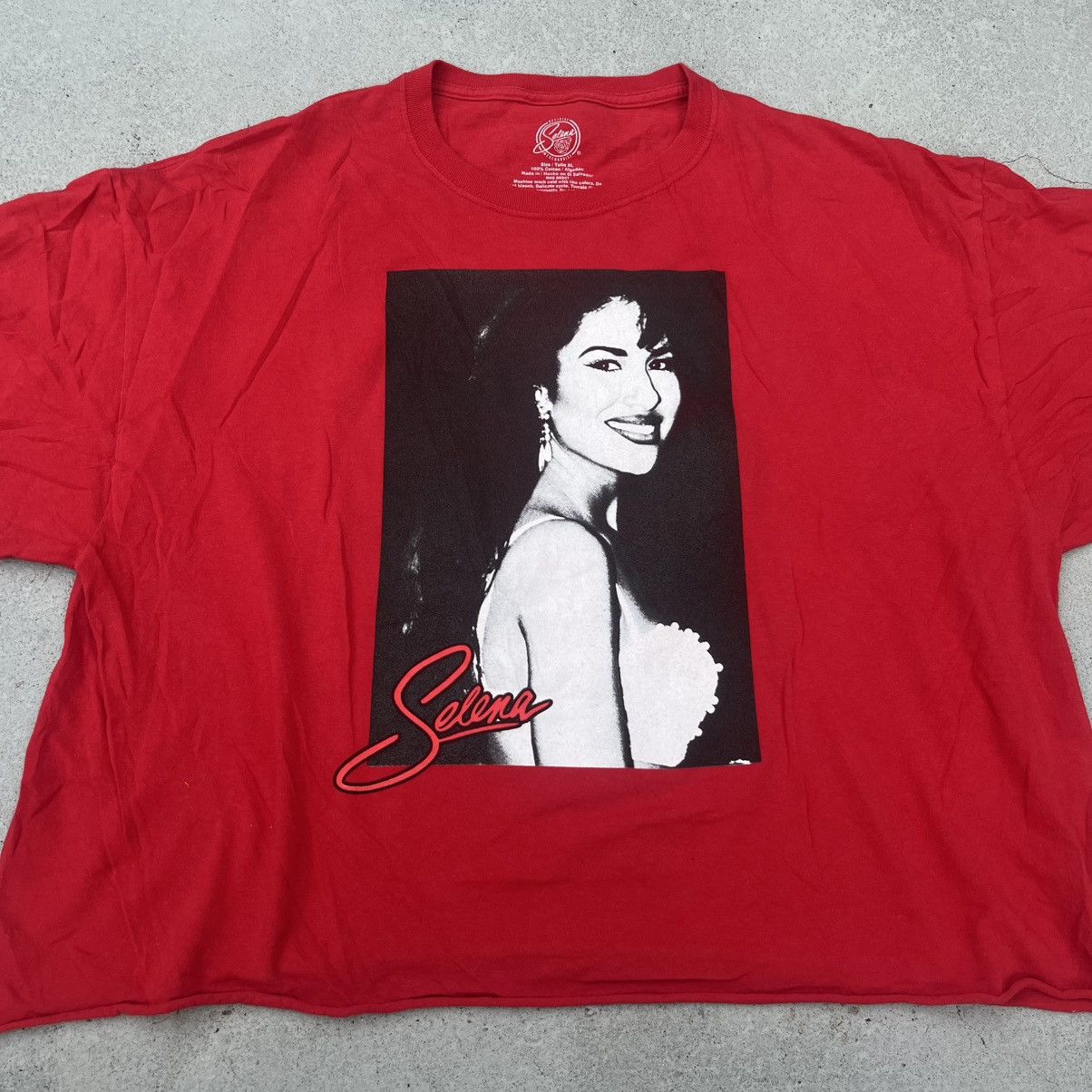 Band Tees Vintage 90s Selena Quintanilla Memorial T shirt Size US L / EU 52-54 / 3 - 1 Thumbnail