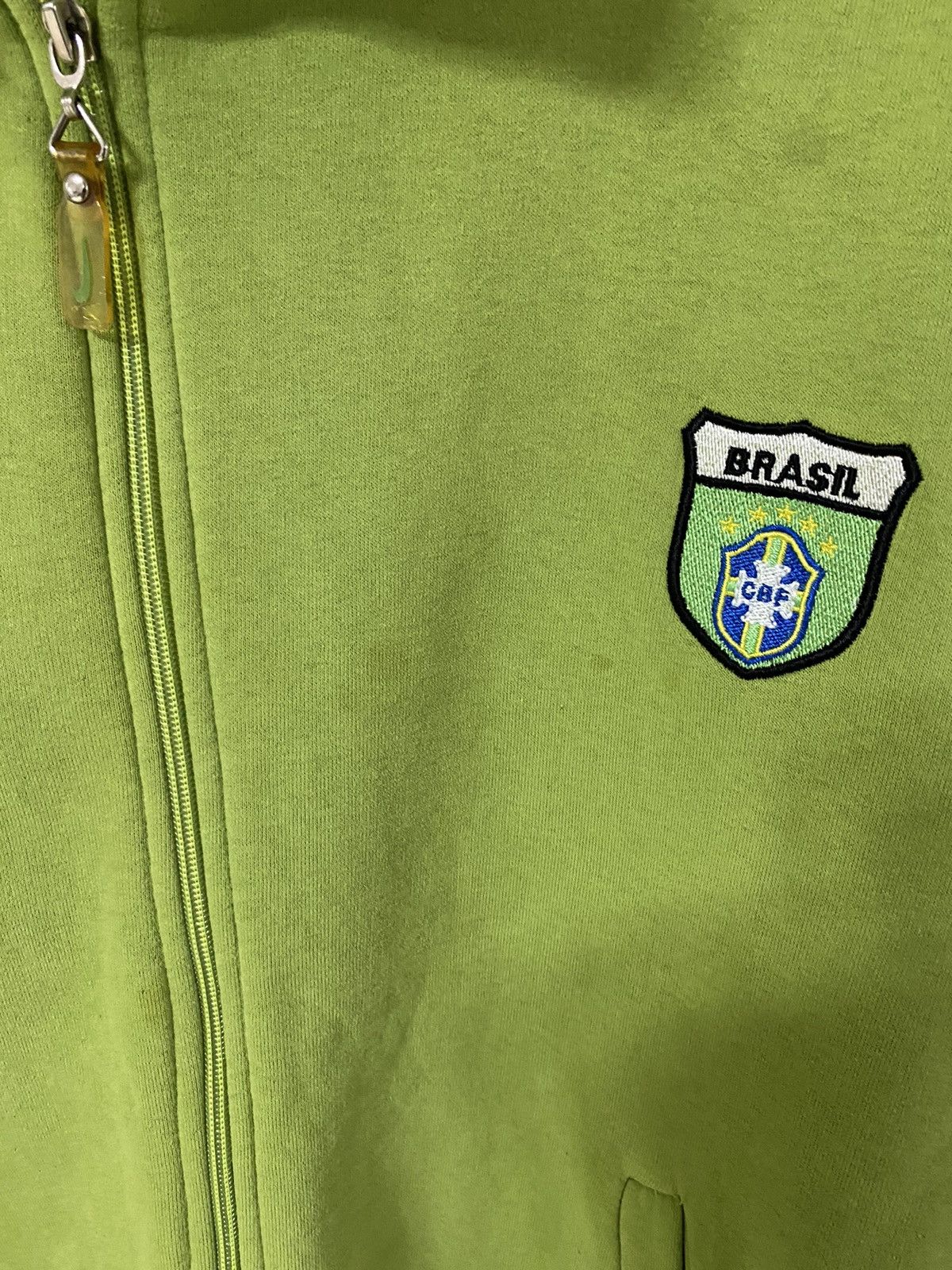 Nike Vintage Nike BRASIL Zip Hoodie Big Logo Cropped Streetwear Size US L / EU 52-54 / 3 - 7 Thumbnail