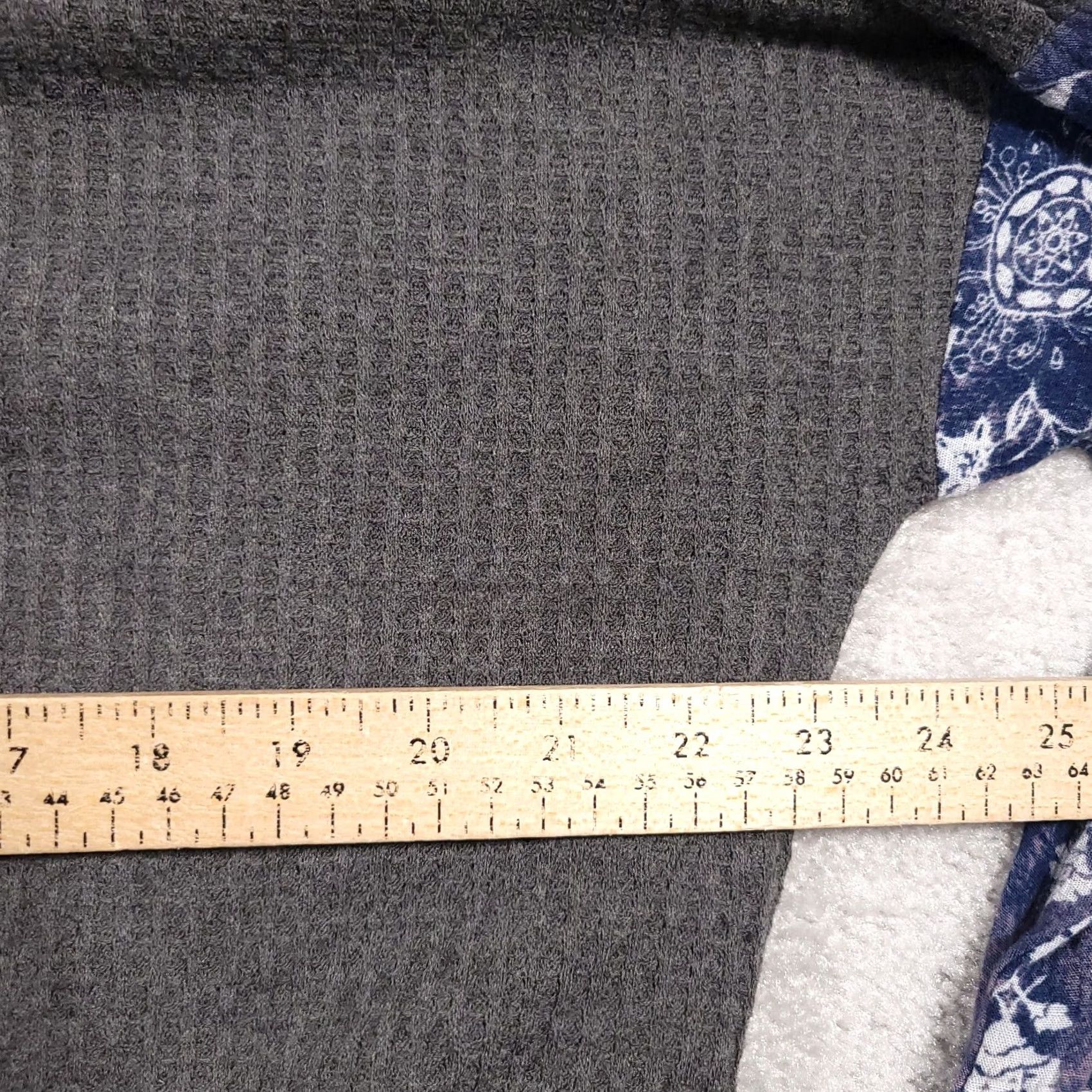 Vintage ODDY Shirt Women's L Gray Blue Paisley Balloon Sleeve V-Neck Button Tie Boho USA Shirts Blouse Womens Team USA Vintage Regular Leather? Size L / US 10 / IT 46 - 6 Thumbnail