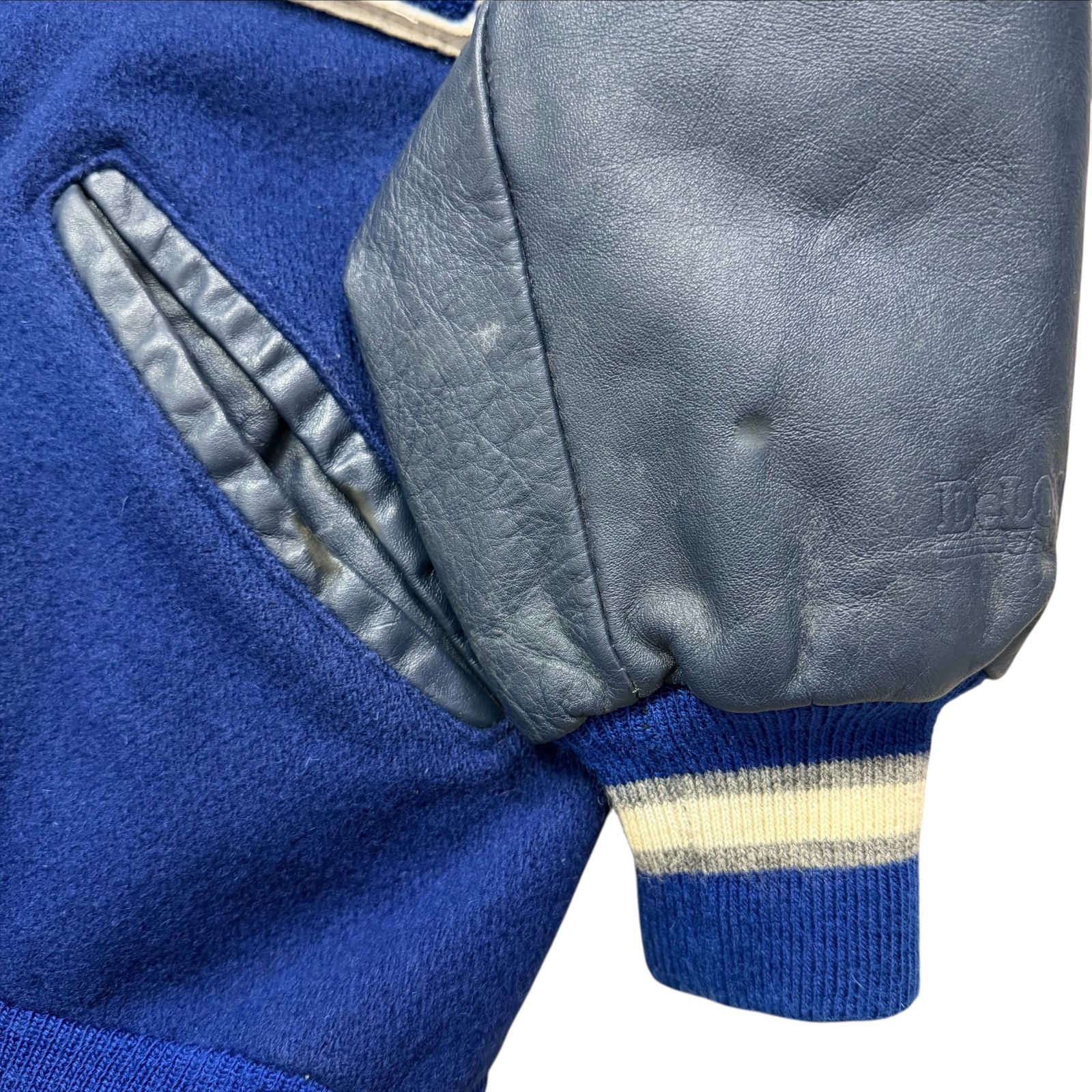 NCAA VTG 90s UNIVERSITY KENTUCKY WILDCATS DELONG VARSITY JACKET Size US M / EU 48-50 / 2 - 9 Thumbnail