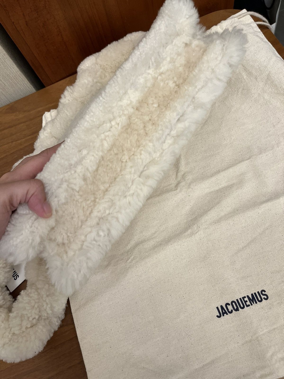 Jacquemus Authentic BRAND NEW JACQUEMUS LE BAMBIDOU SHEARLING FLAP BAG Size ONE SIZE - 10 Thumbnail