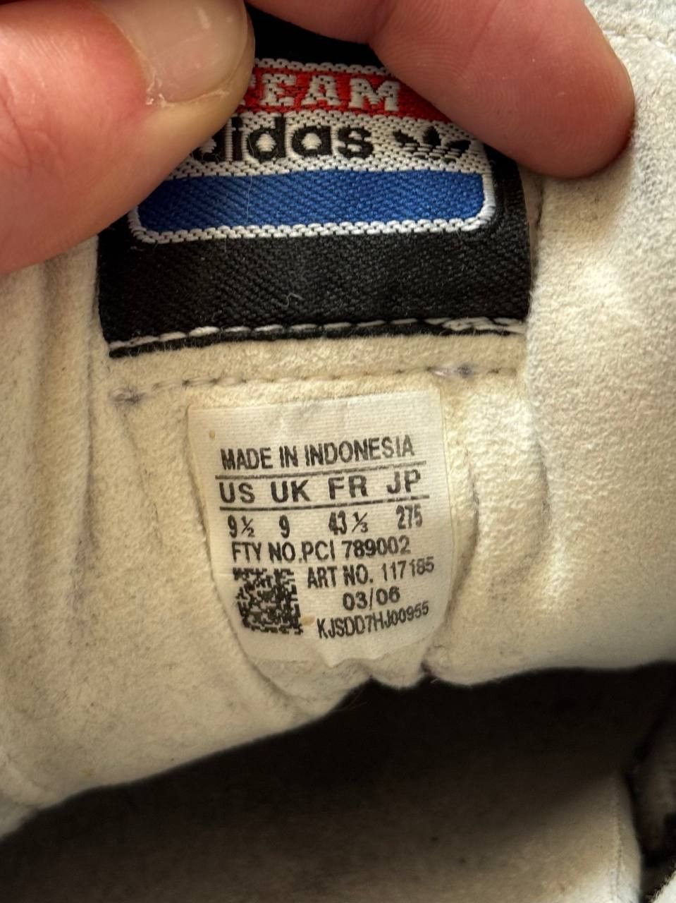 Adidas Vintage 2006 Adidas Goodyear White Leather Sneakers Size US 9.5 / EU 42-43 - 10 Thumbnail