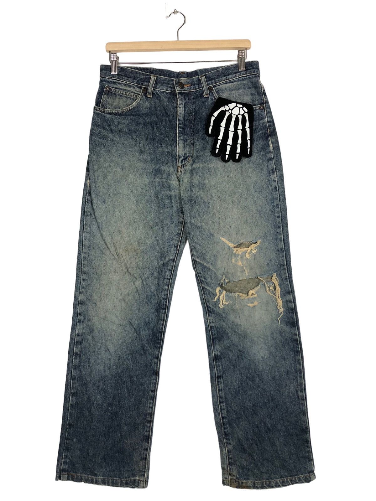 Japanese Brand 🔥90’s RARE DESIGN DISTRESSEDDENIM JEANS MAVERIC JAPAN Size US 30 / EU 46 - 1 Thumbnail