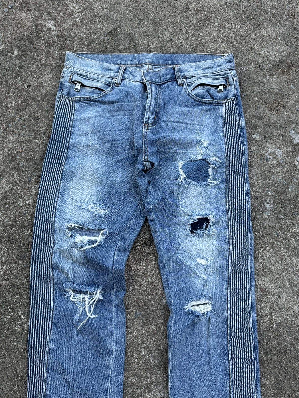 Balmain Balmain Distressed Decarnin Era Jeans Size US 32 / EU 48 - 3 Thumbnail