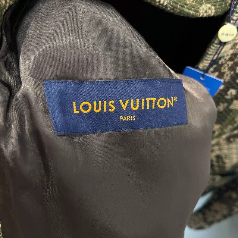 Louis Vuitton Louis Vuitton Camouflage Small Fragrance jacket Size US M / EU 48-50 / 2 - 3 Thumbnail