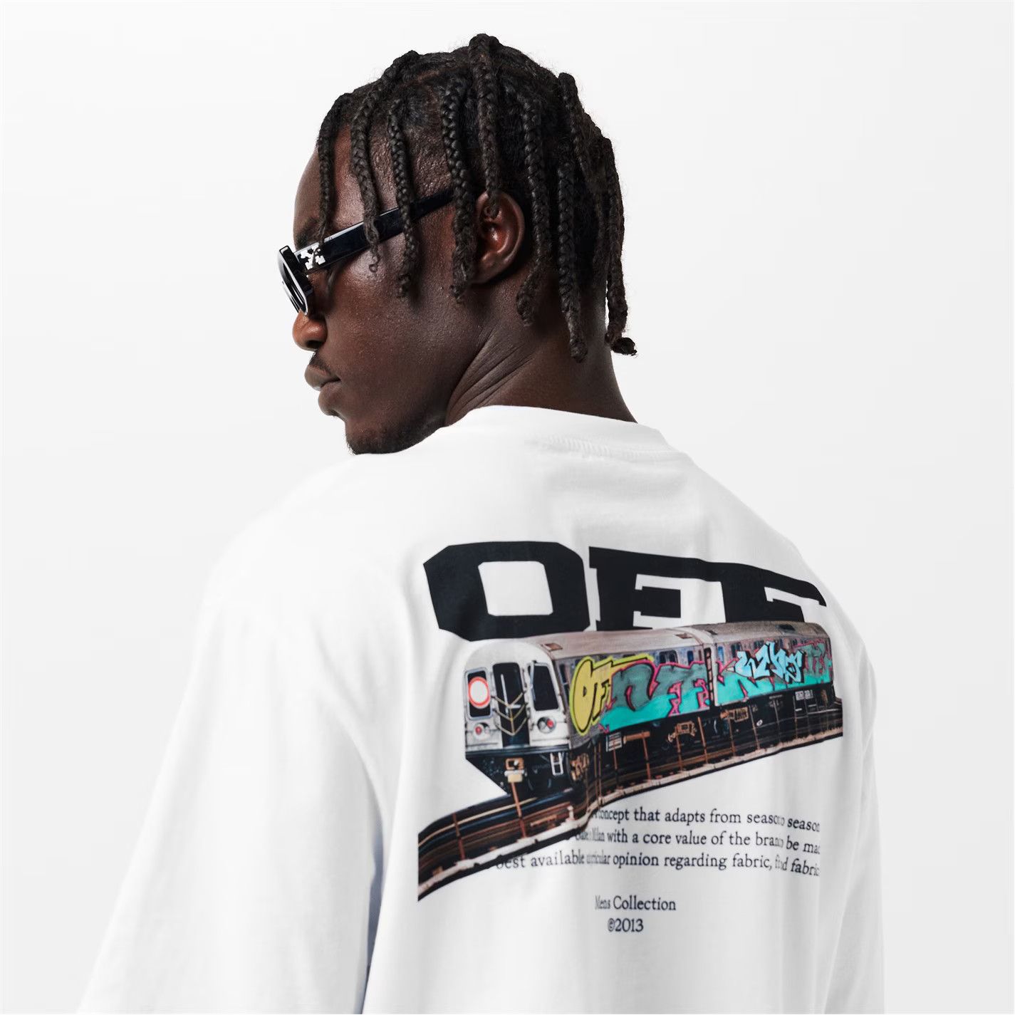 Off-White o1g2r1mq0226 Train T-Shirt In White Size US XL / EU 56 / 4 - 6 Thumbnail
