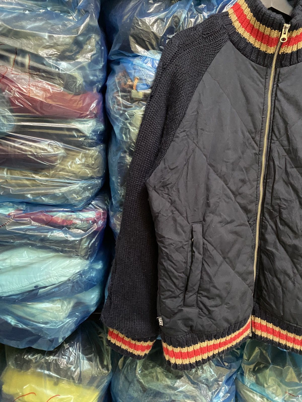 Vans VINTAGE Y2K VANS QUILTED SLEEVE KNIT JACKET Size US M / EU 48-50 / 2 - 5 Thumbnail