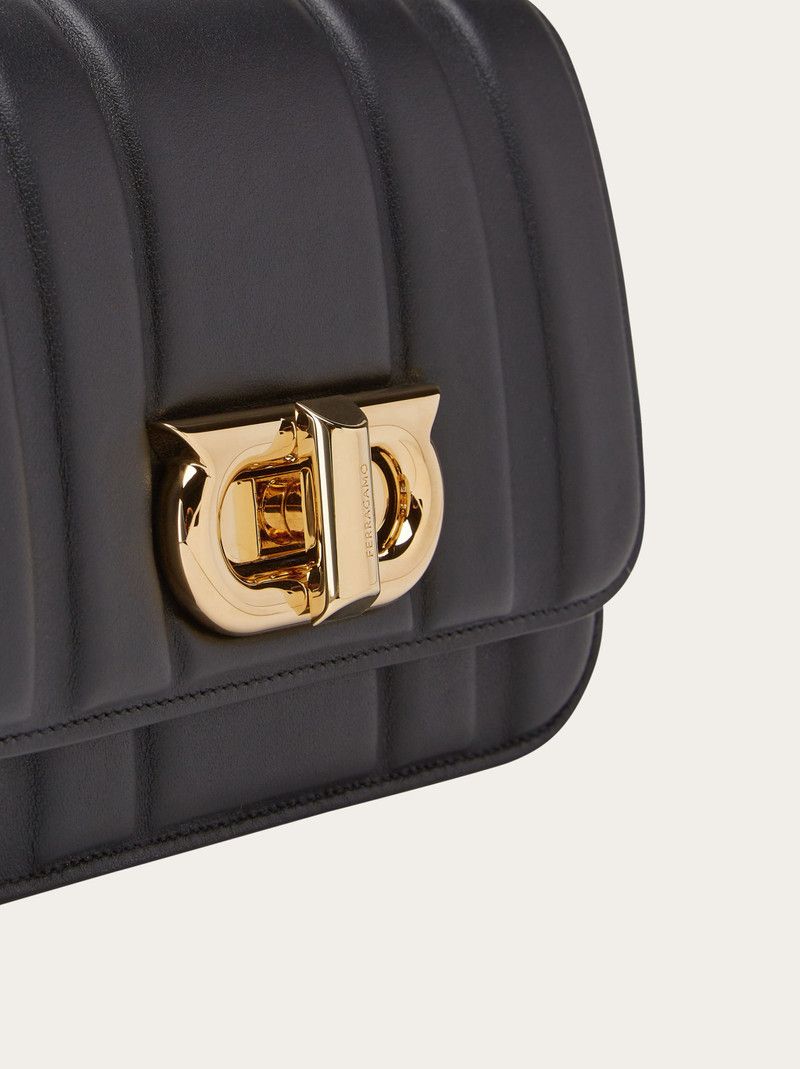 Salvatore Ferragamo o1y0426 Size : OS / Crossbody Bag in Black Size ONE SIZE - 5 Thumbnail