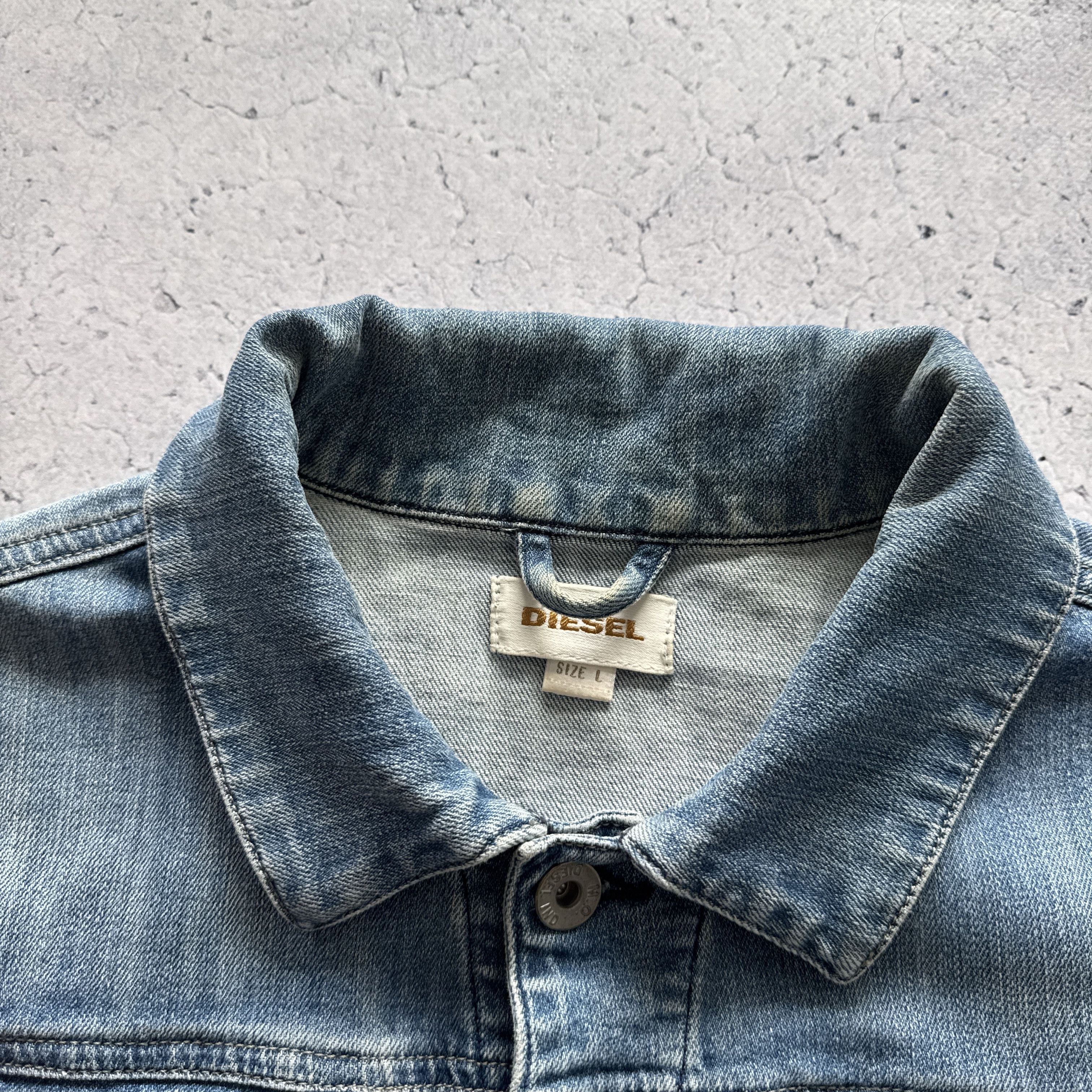 Diesel Diesel Denim Jacket Button Up Vintage Cropped Y2K Size L Size M / US 6-8 / IT 42-44 - 7 Thumbnail